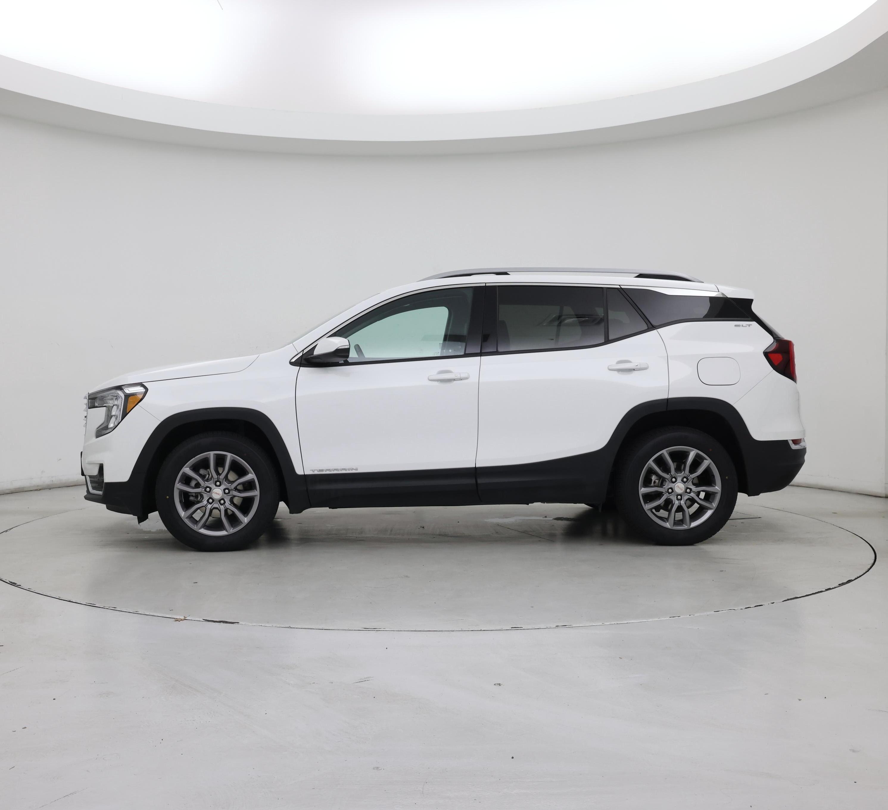 Thumbnail: 2024 GMC Terrain - 3