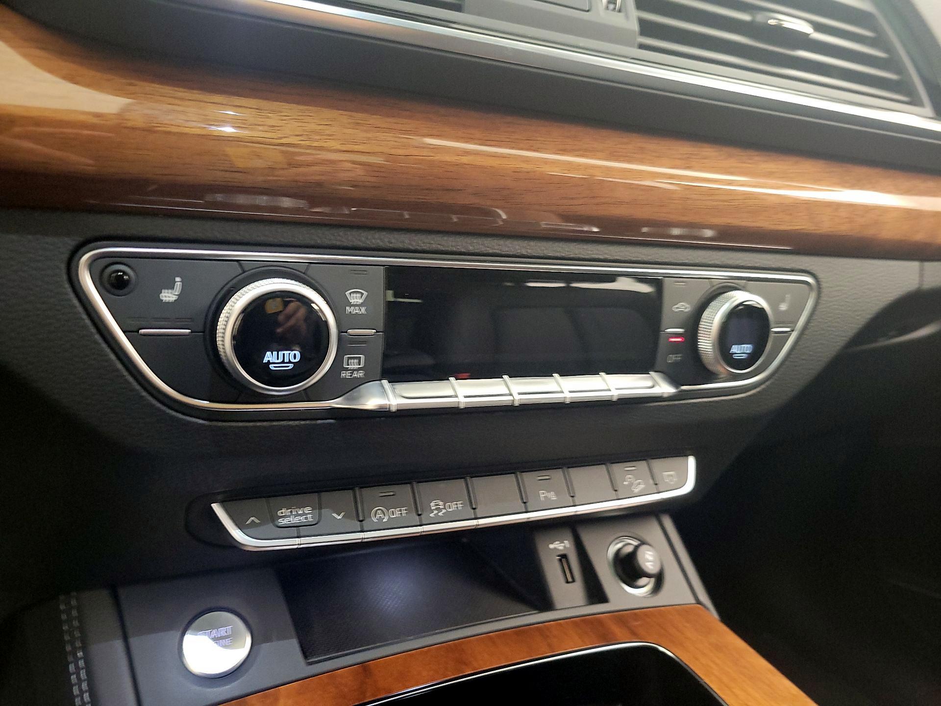 Thumbnail: 2023 Audi Q5 - 16