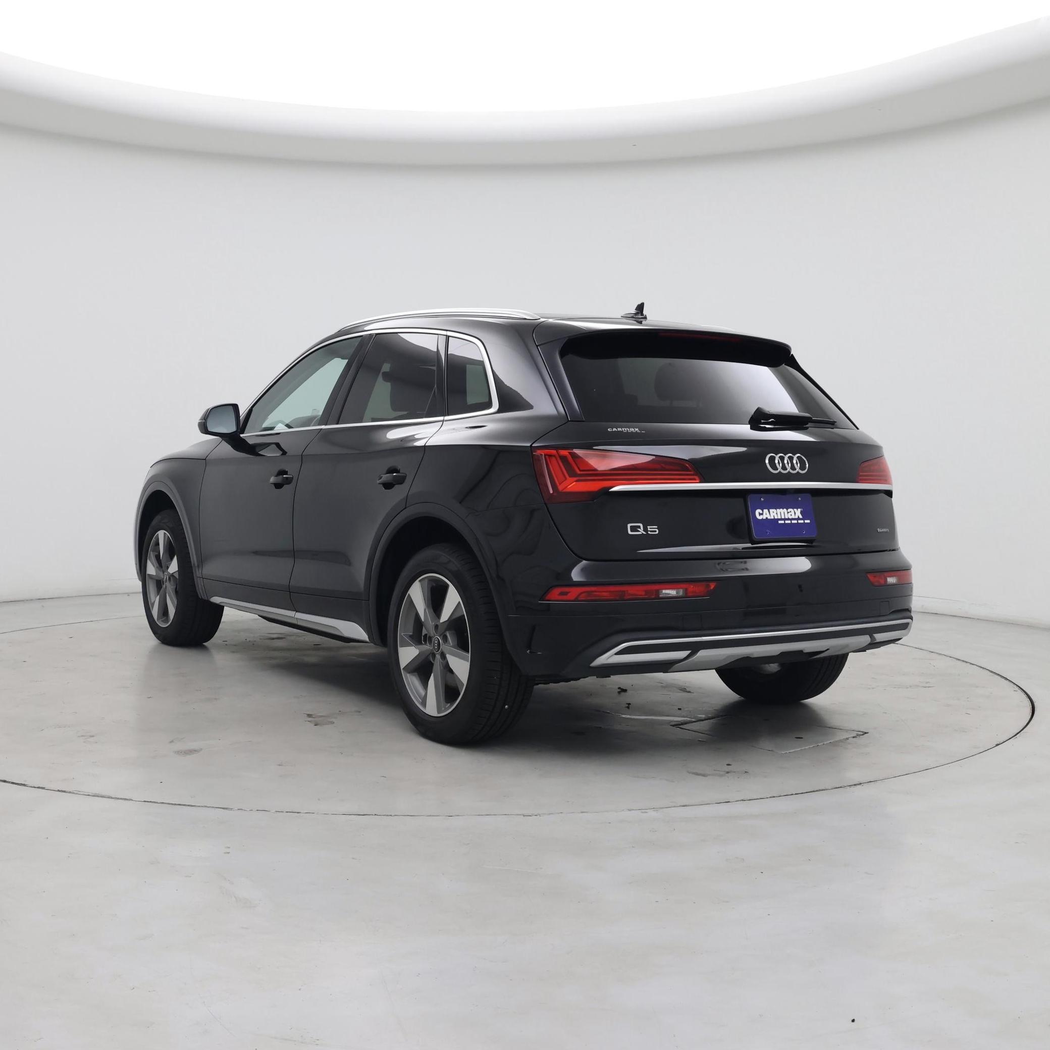 Thumbnail: 2023 Audi Q5 - 2