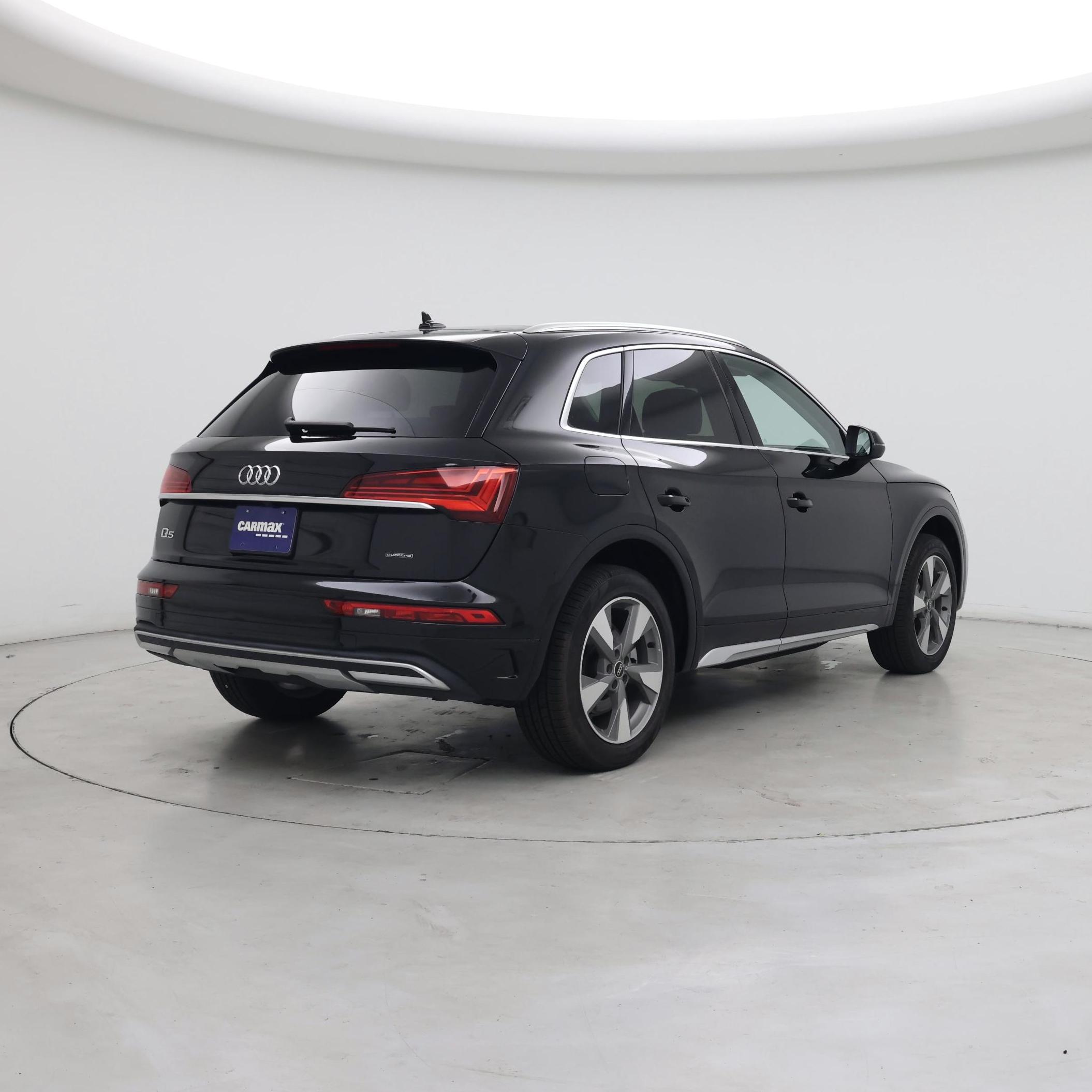 Thumbnail: 2023 Audi Q5 - 8