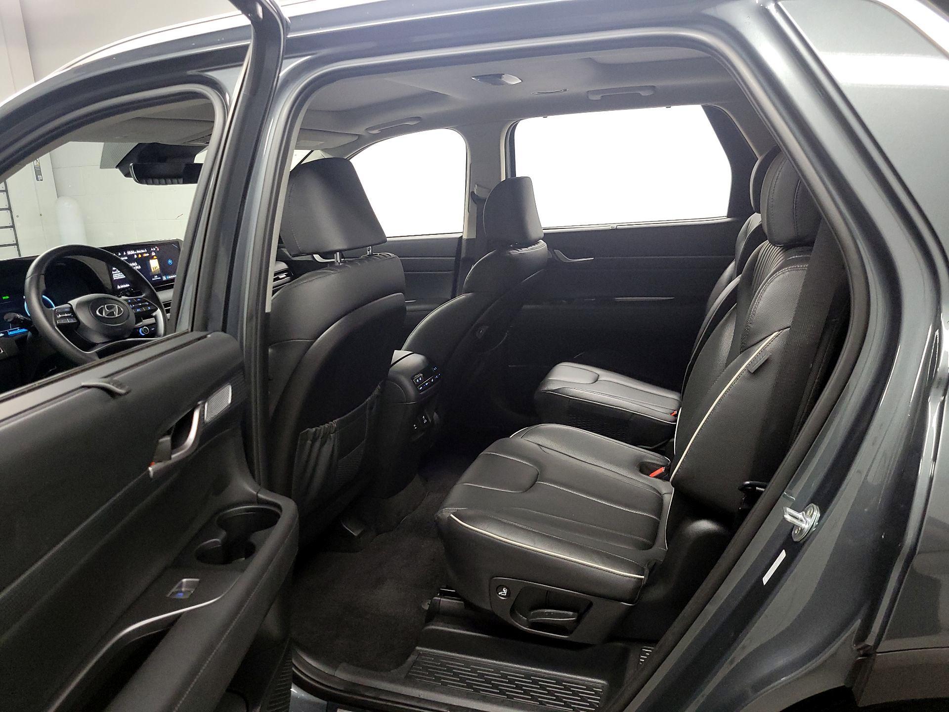 Thumbnail: 2023 Hyundai Palisade - 16