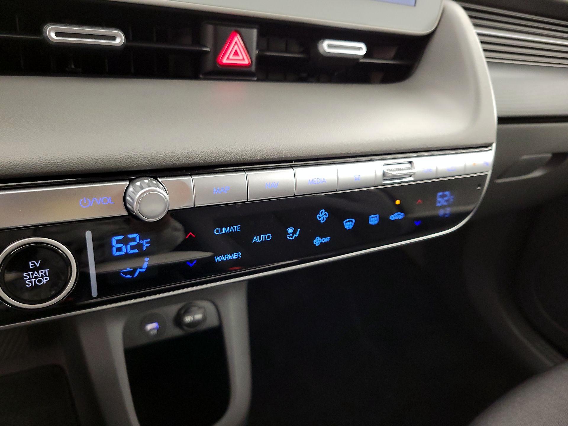 Thumbnail: 2024 Hyundai Ioniq 5 - 17