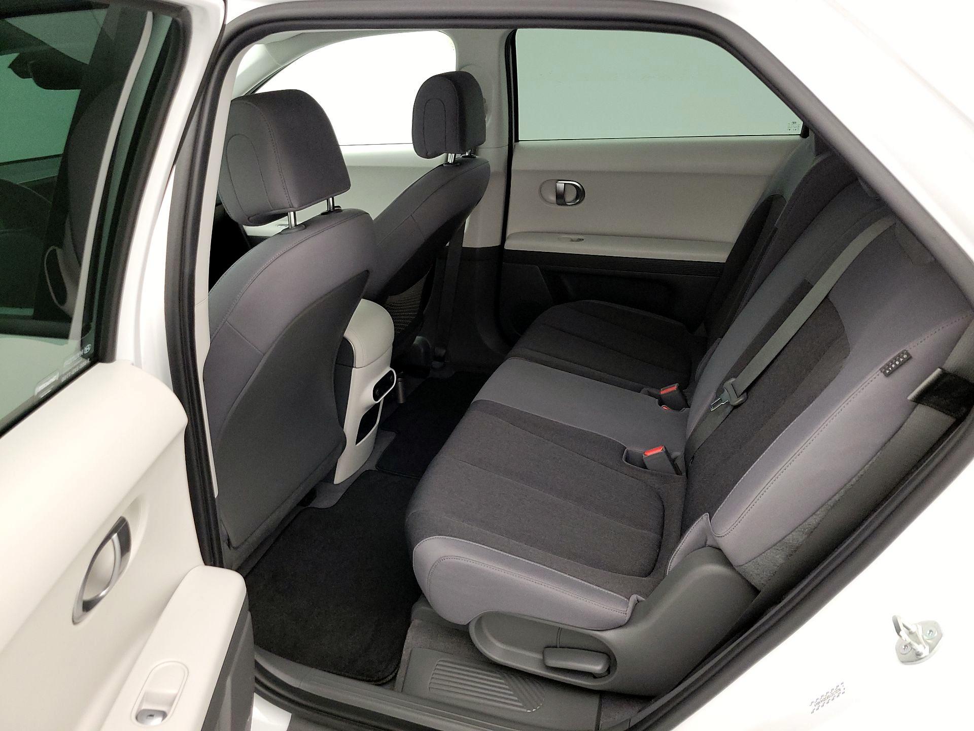 Thumbnail: 2024 Hyundai Ioniq 5 - 19