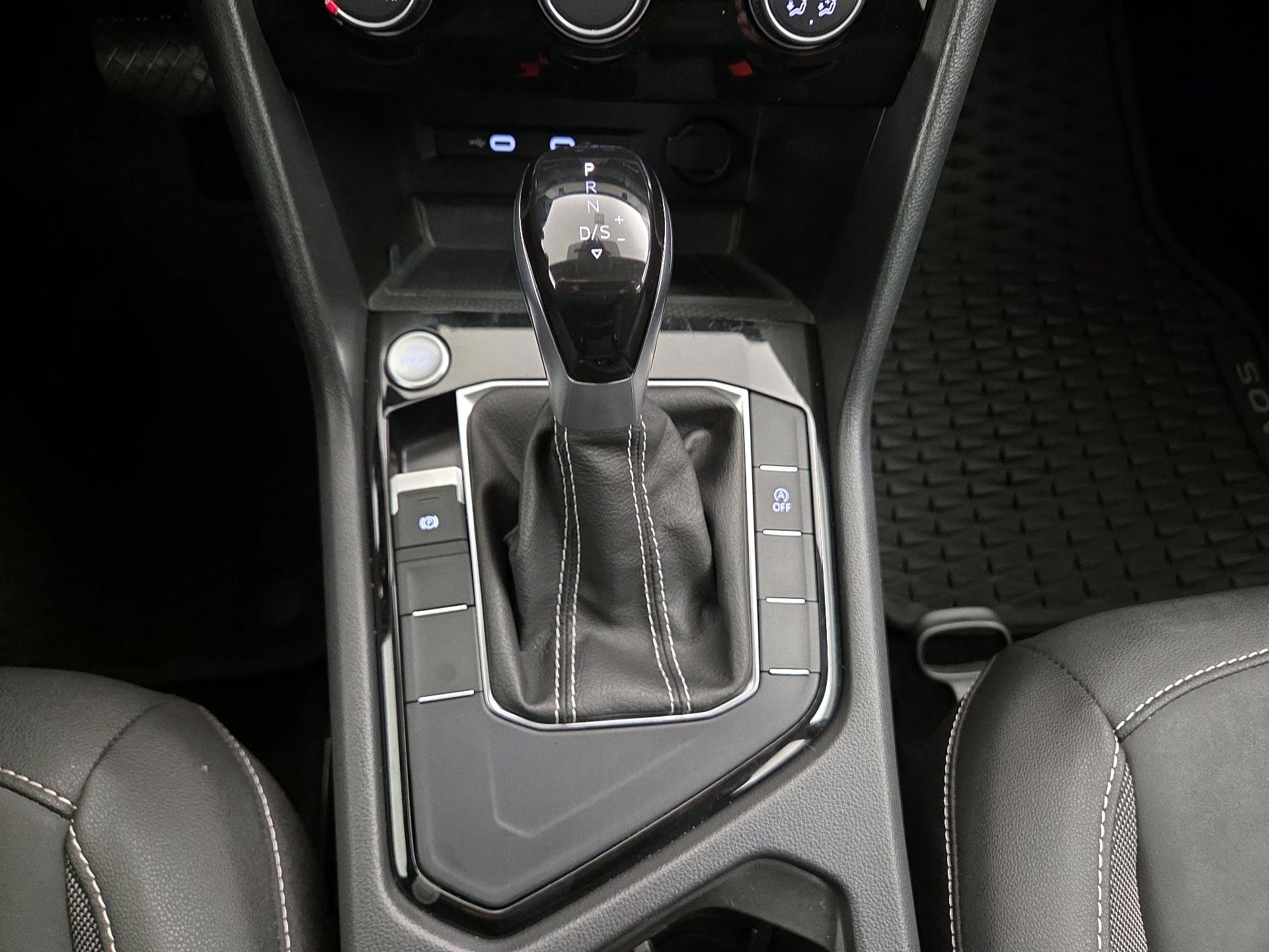 Thumbnail: 2023 Volkswagen Taos - 17