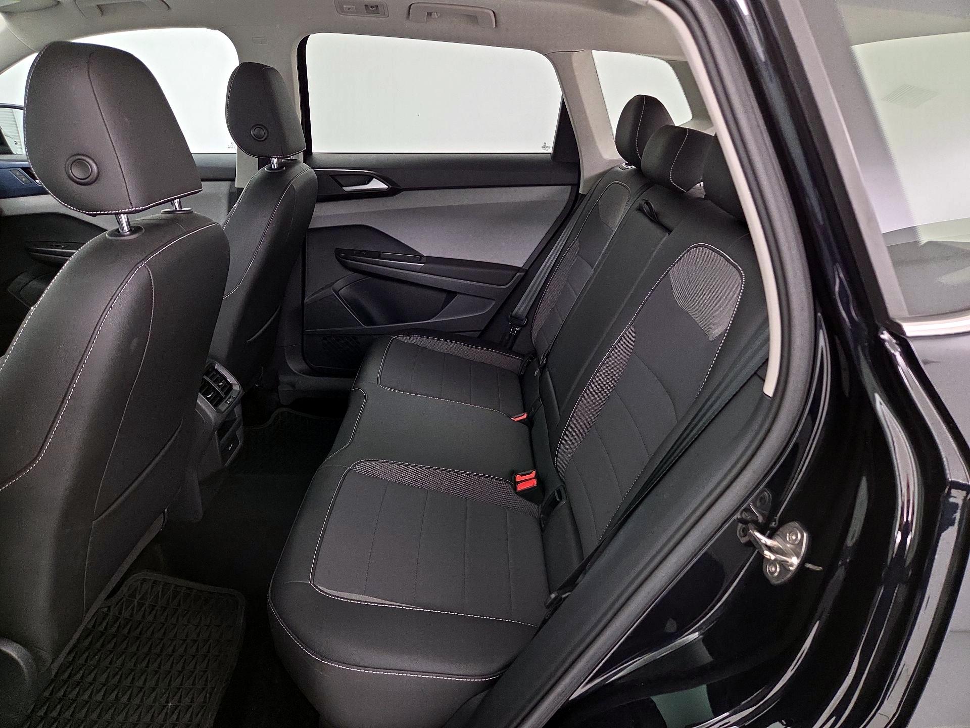 Thumbnail: 2023 Volkswagen Taos - 20