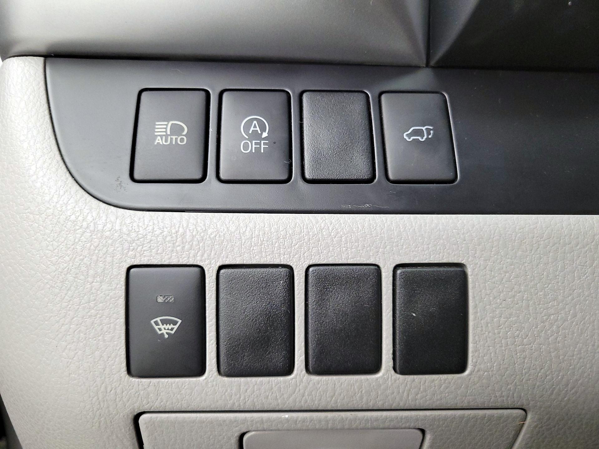 Thumbnail: 2019 Toyota Highlander - 13