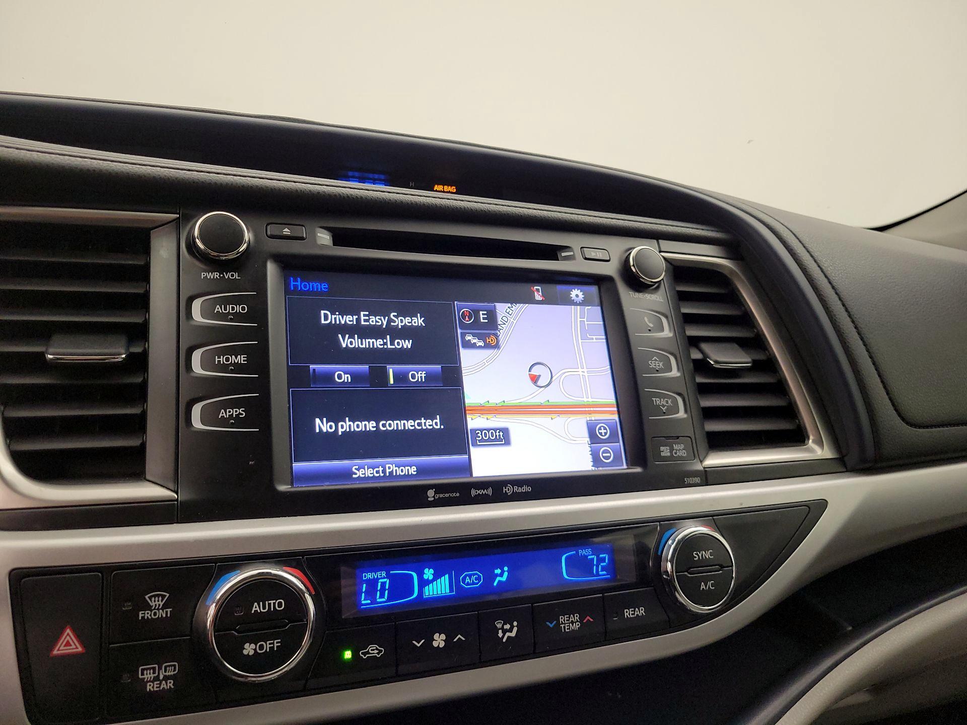 Thumbnail: 2019 Toyota Highlander - 15