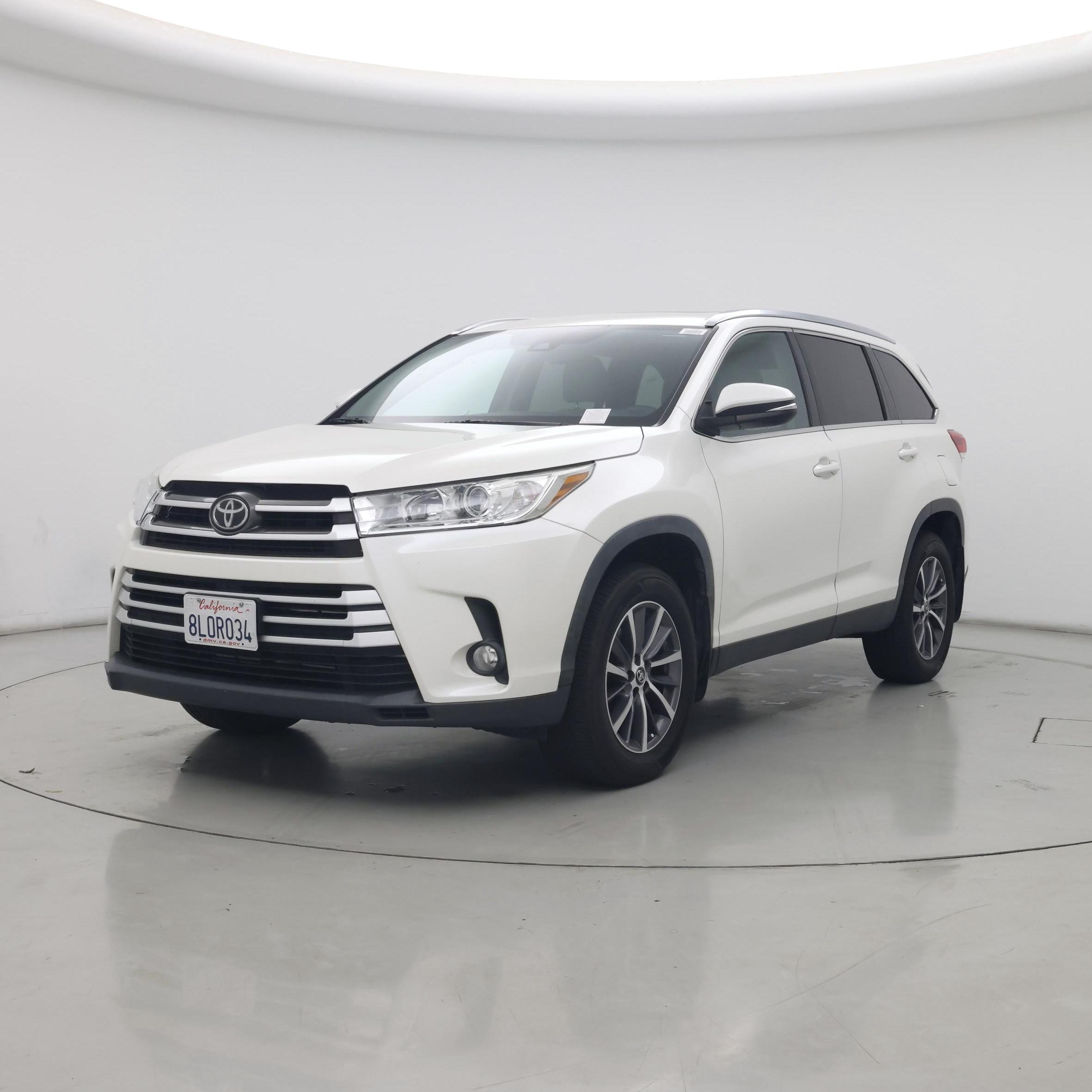 Thumbnail: 2019 Toyota Highlander - 4