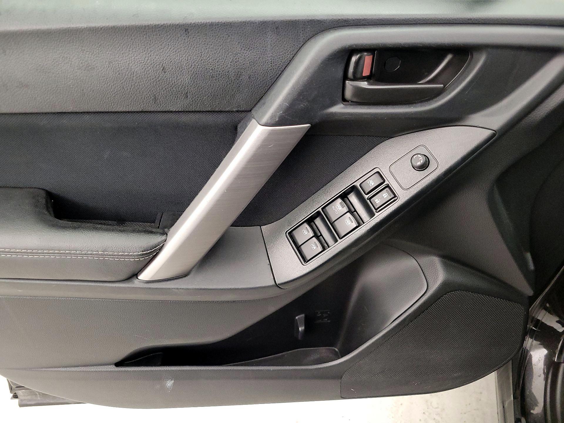 Thumbnail: 2016 Subaru Forester - 12