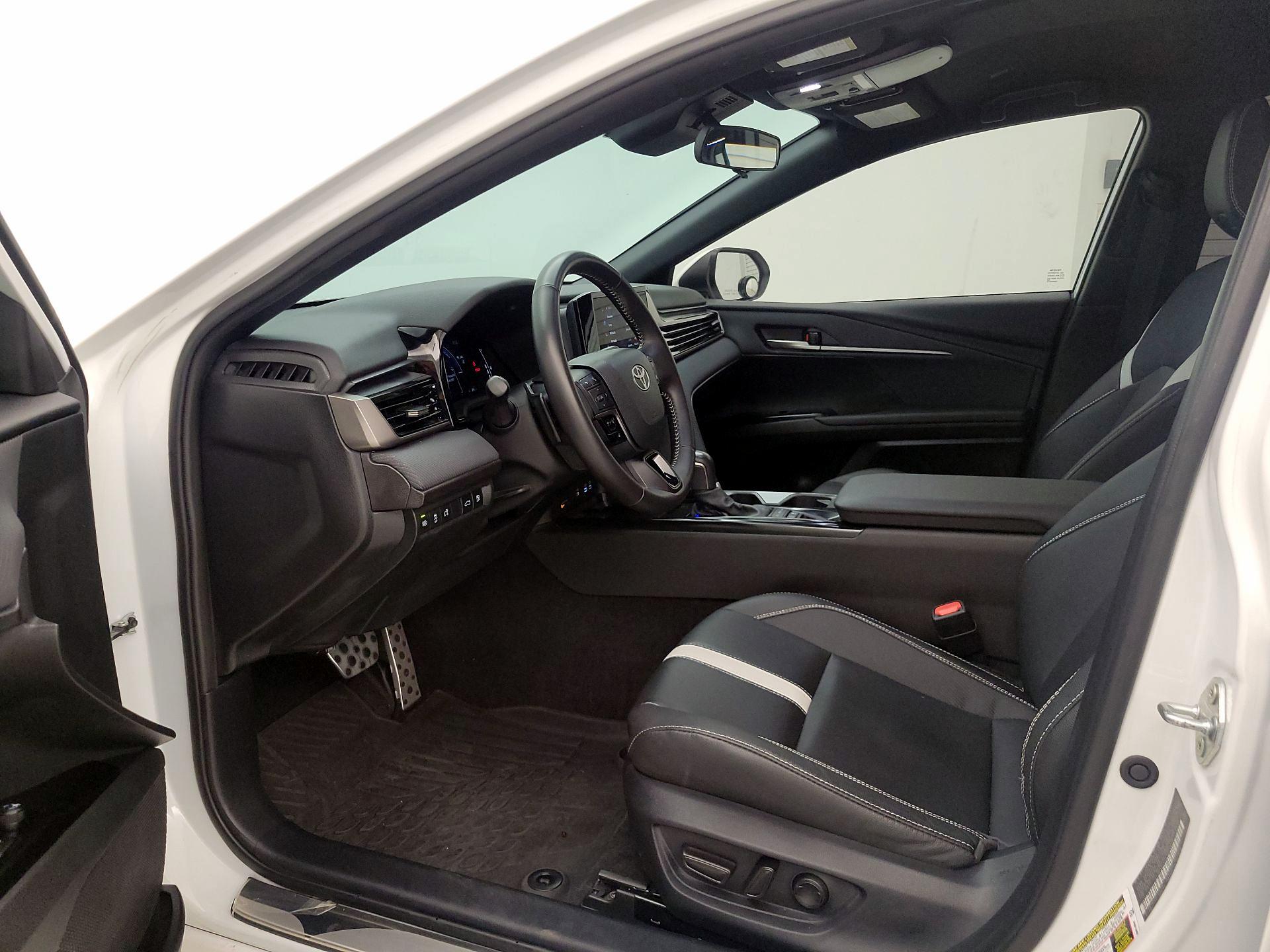 Thumbnail: 2025 Toyota Camry - 11