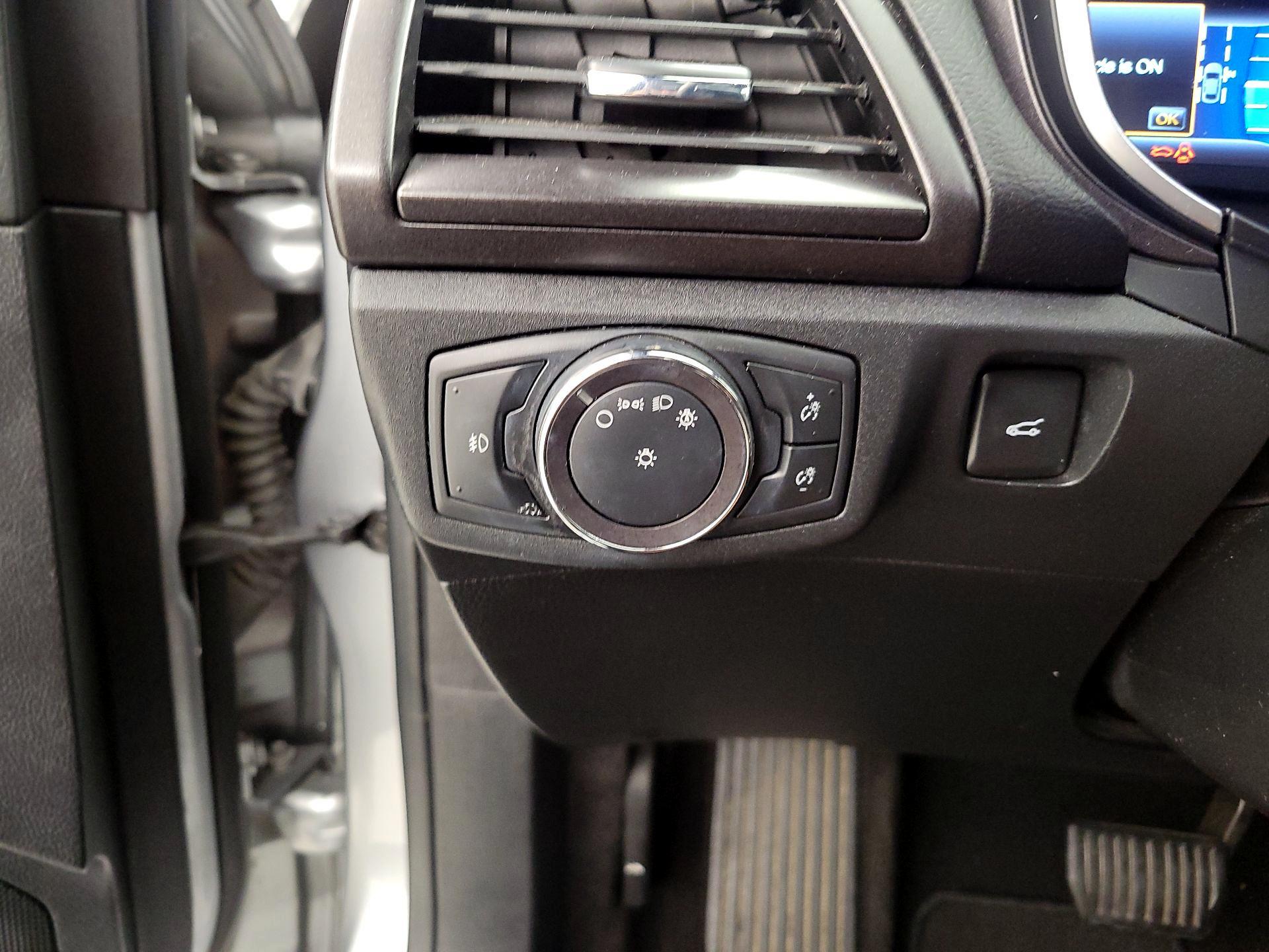 Thumbnail: 2020 Ford Fusion - 13