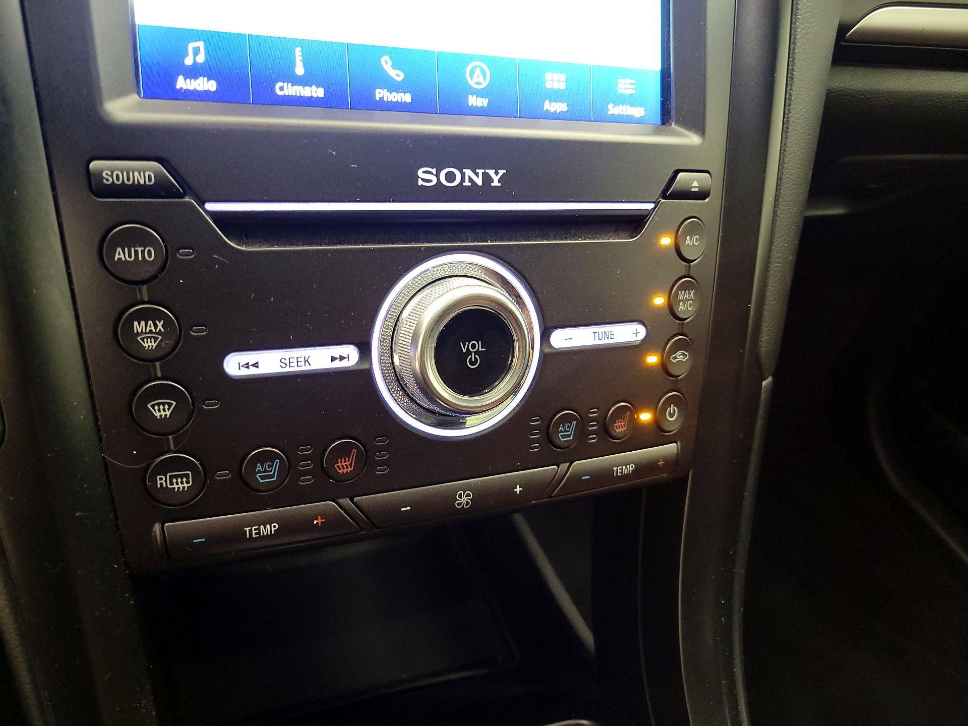 Thumbnail: 2020 Ford Fusion - 16