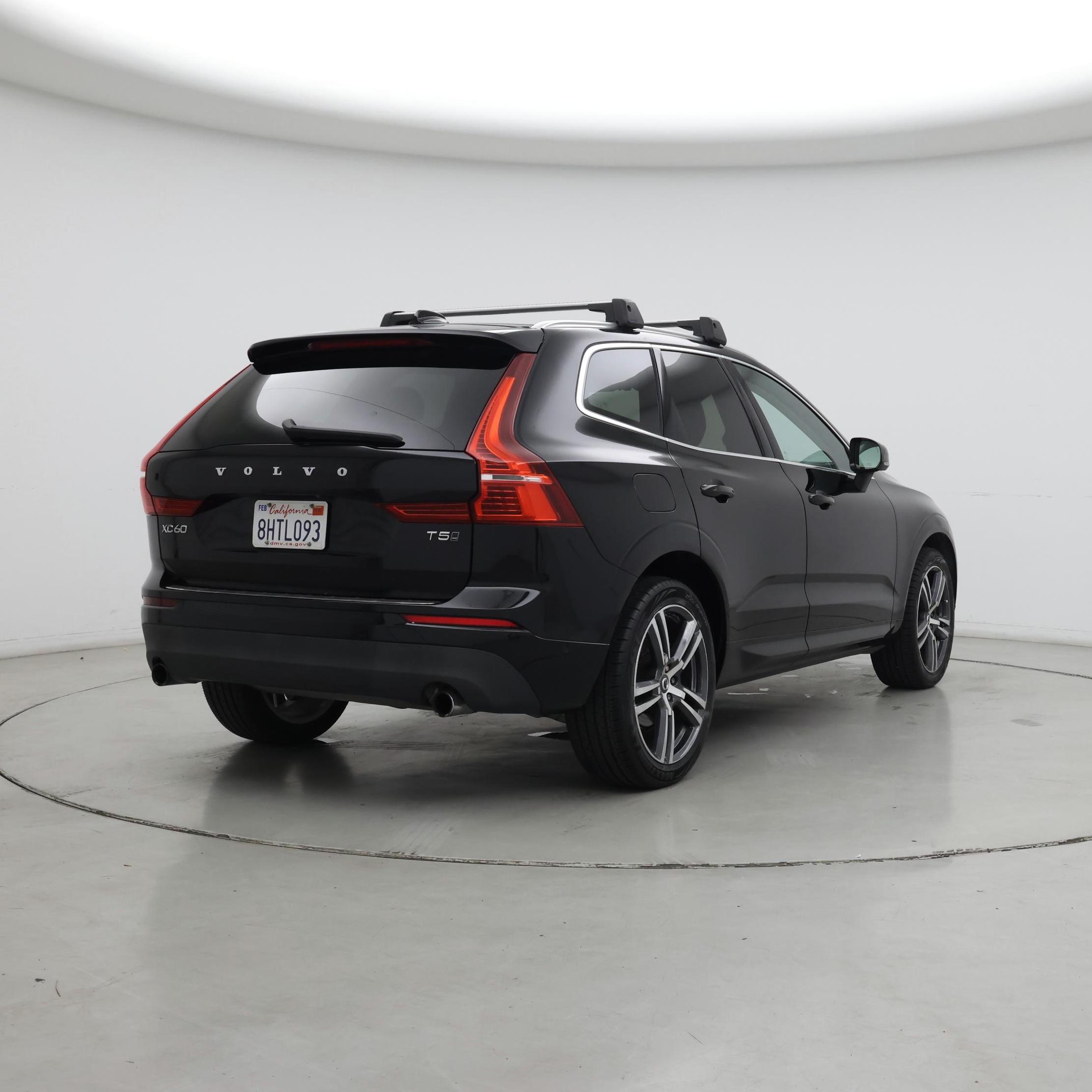 Thumbnail: 2019 Volvo XC60 - 8