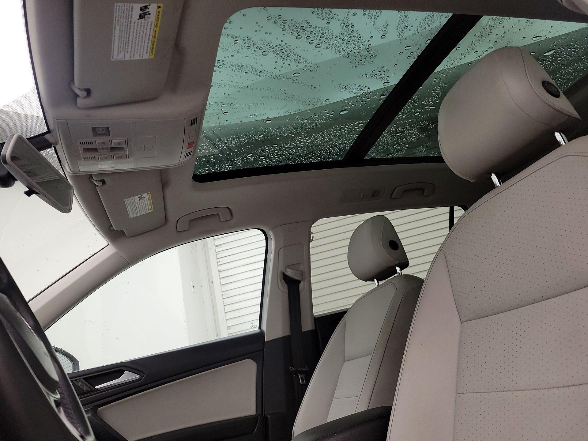 Thumbnail: 2020 Volkswagen Tiguan - 19