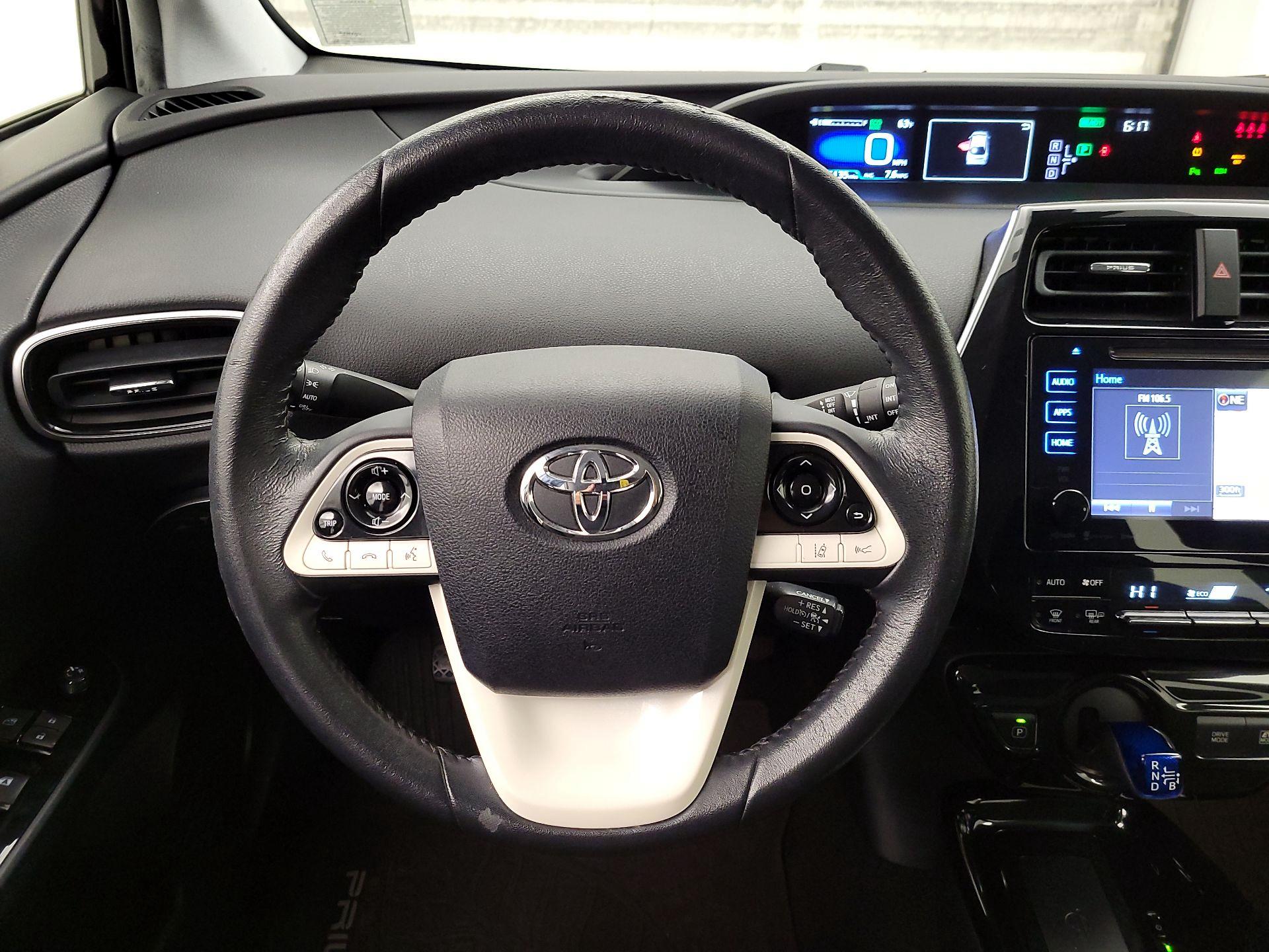 Thumbnail: 2017 Toyota Prius - 10