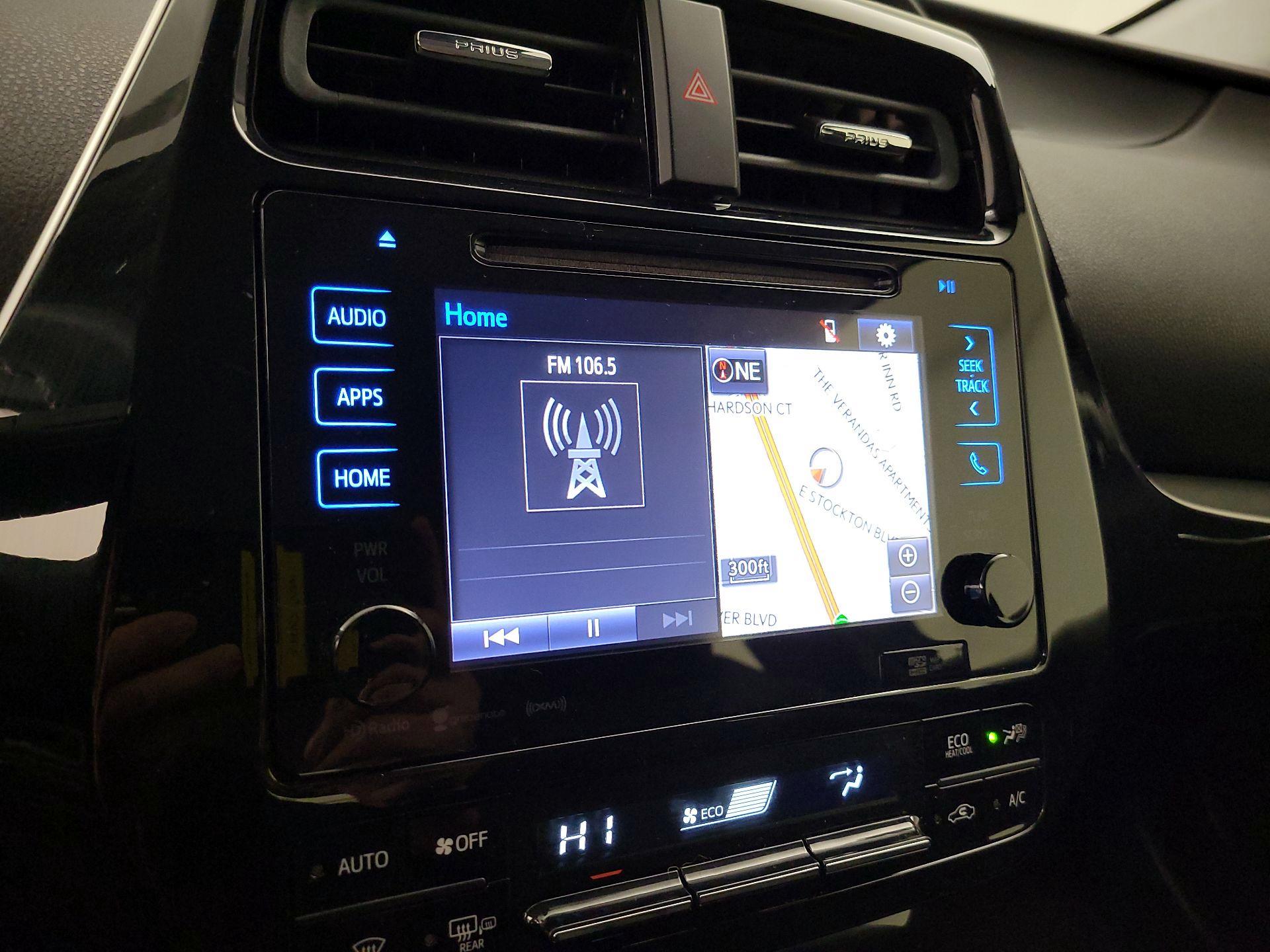 Thumbnail: 2017 Toyota Prius - 14