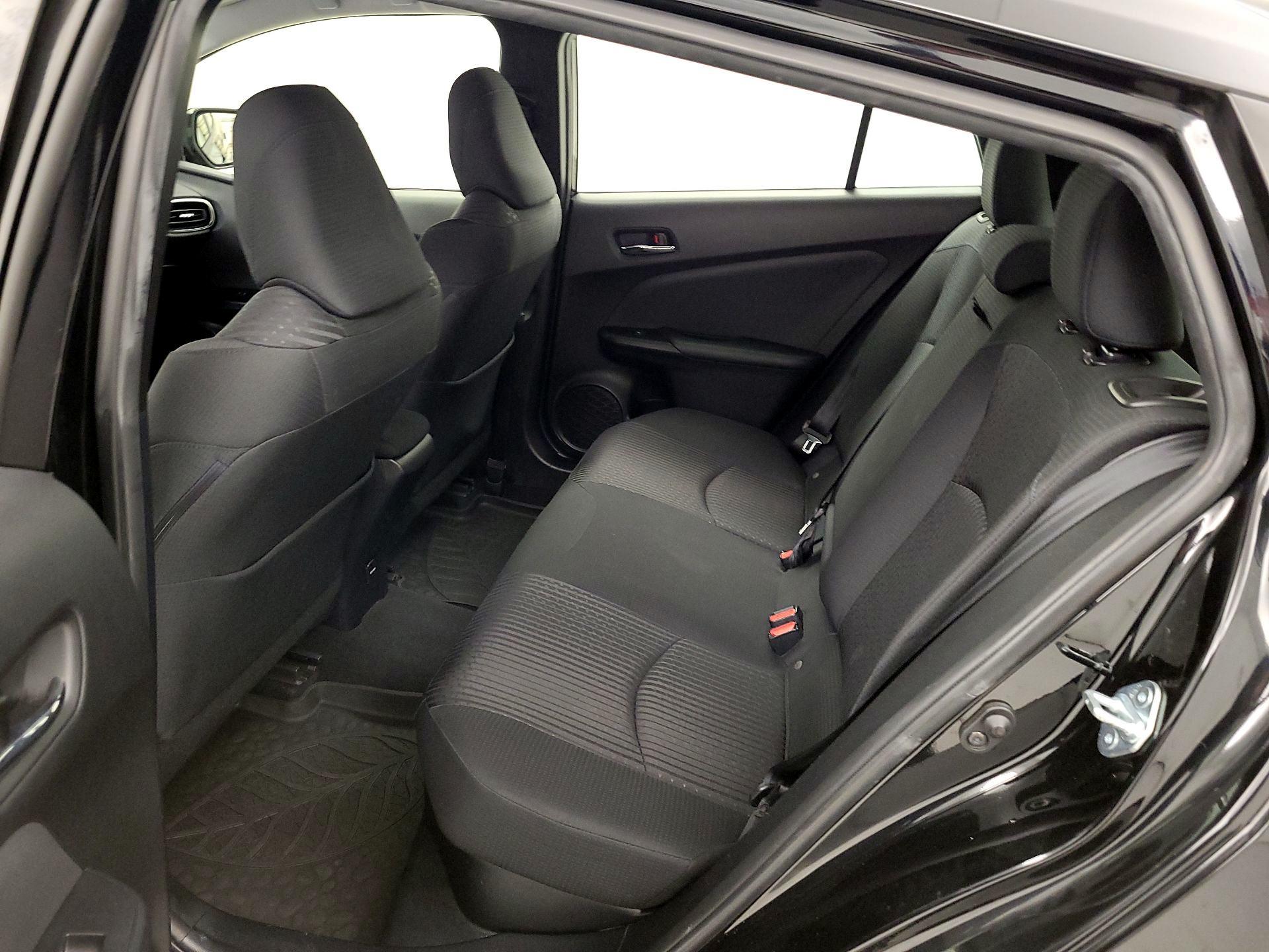 Thumbnail: 2017 Toyota Prius - 20