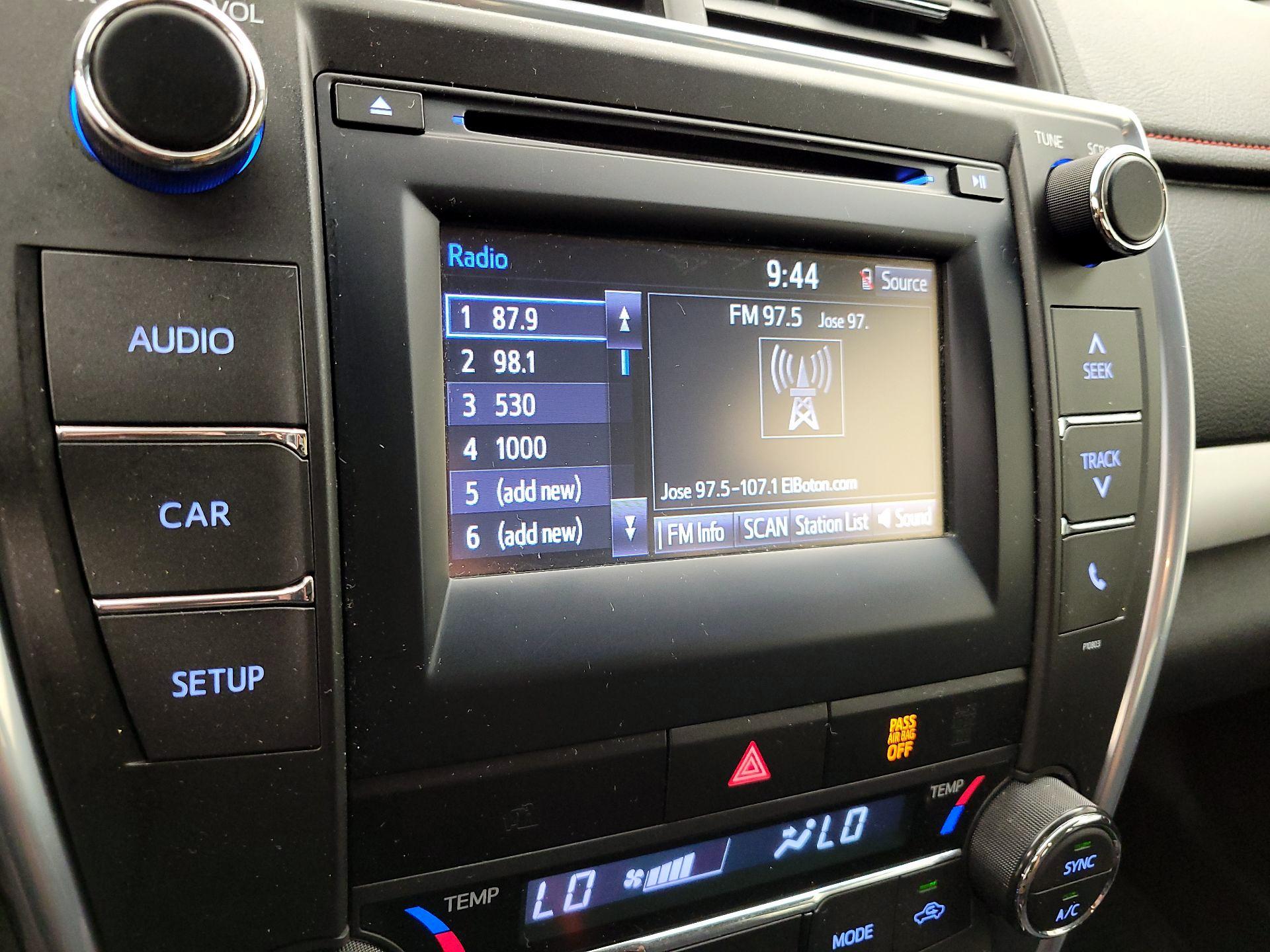 Thumbnail: 2015 Toyota Camry - 15