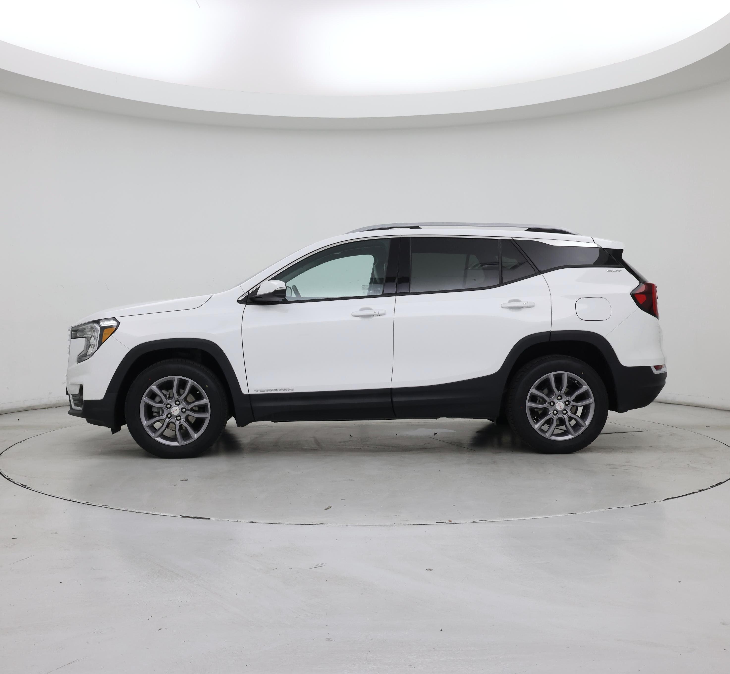 Thumbnail: 2024 GMC Terrain - 3