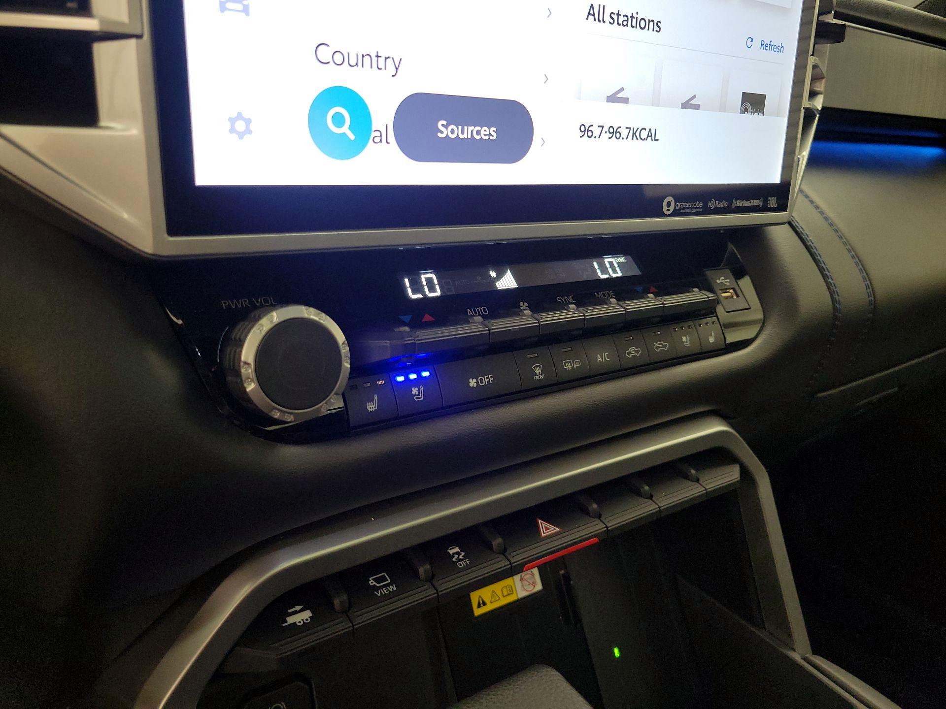 Thumbnail: 2023 Toyota Tundra - 16