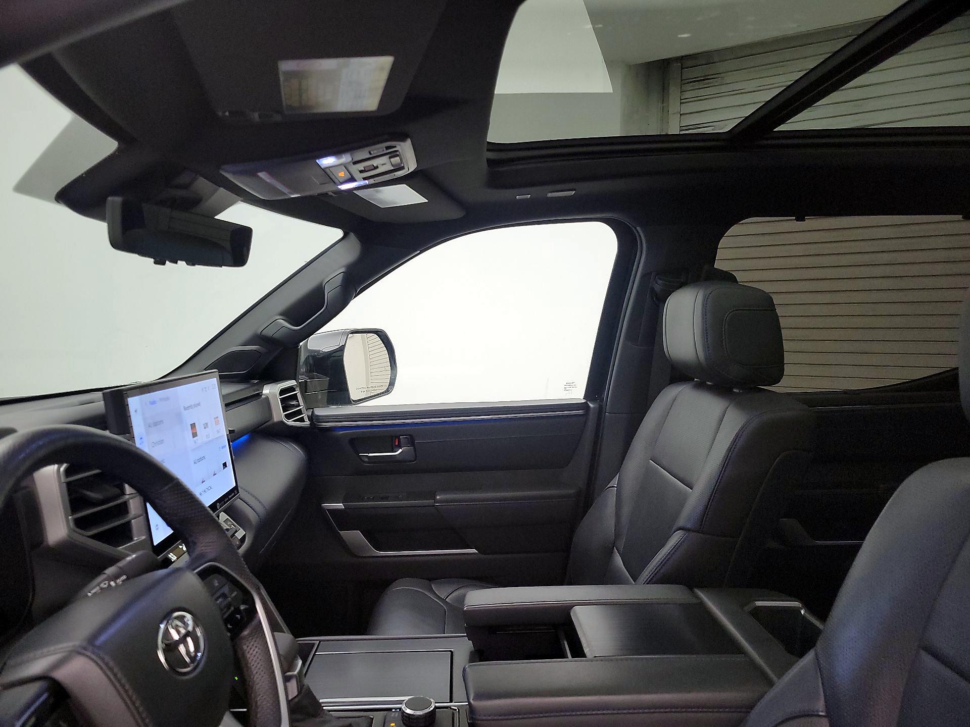 Thumbnail: 2023 Toyota Tundra - 18