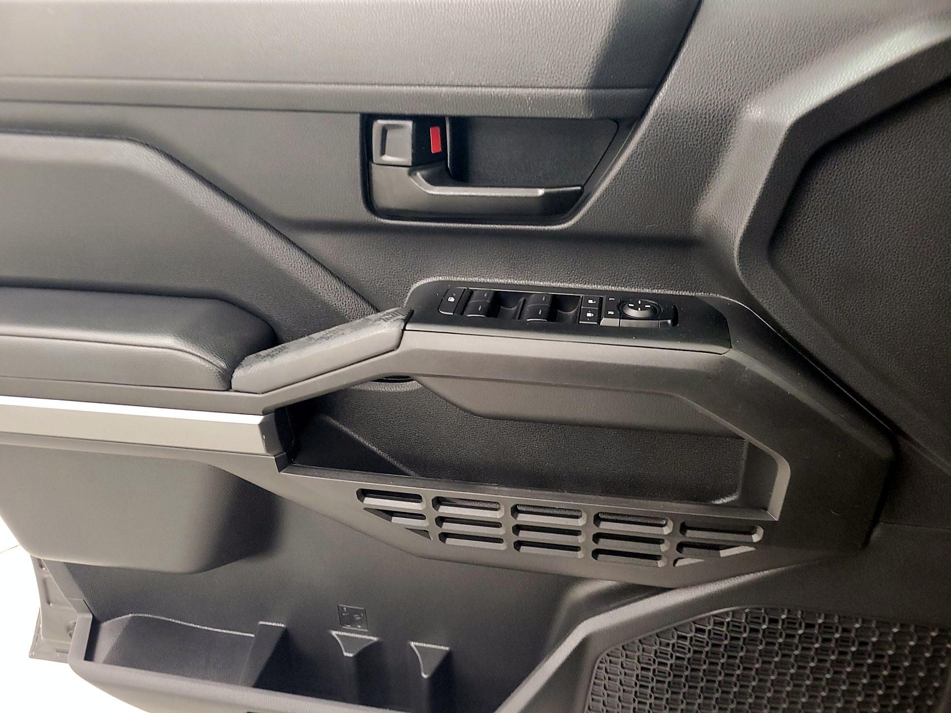 Thumbnail: 2024 Toyota Tacoma - 12