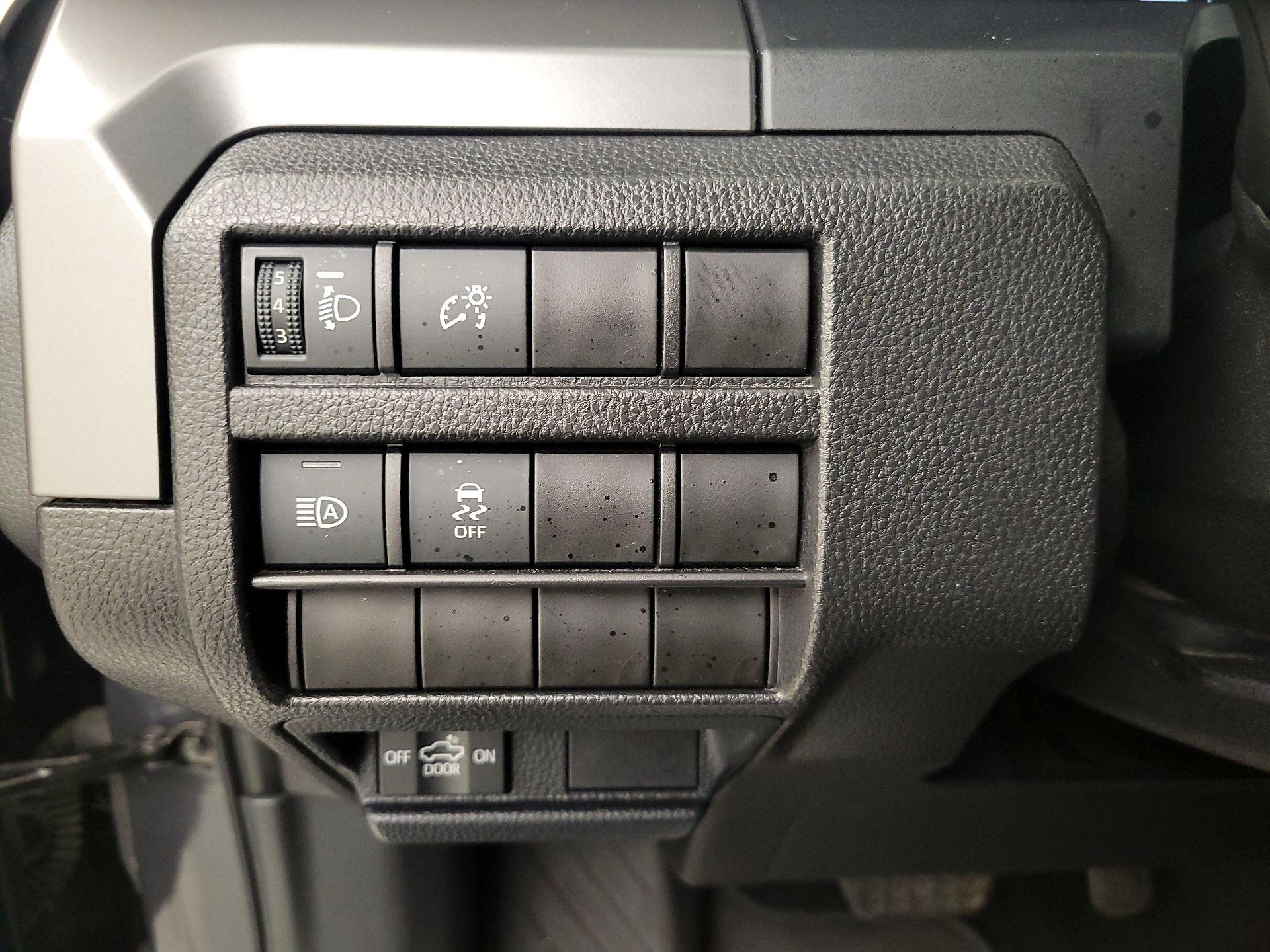 Thumbnail: 2024 Toyota Tacoma - 13