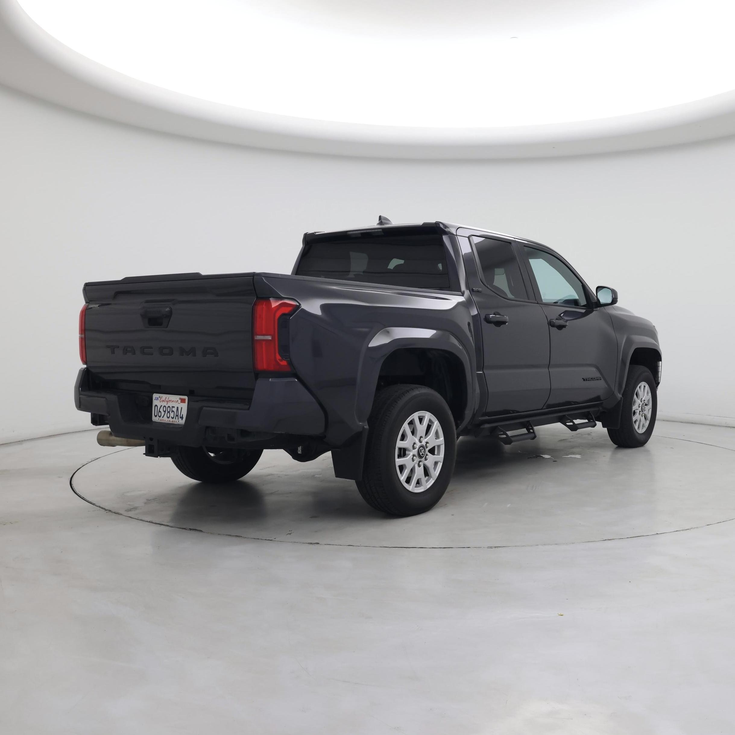 Thumbnail: 2024 Toyota Tacoma - 8