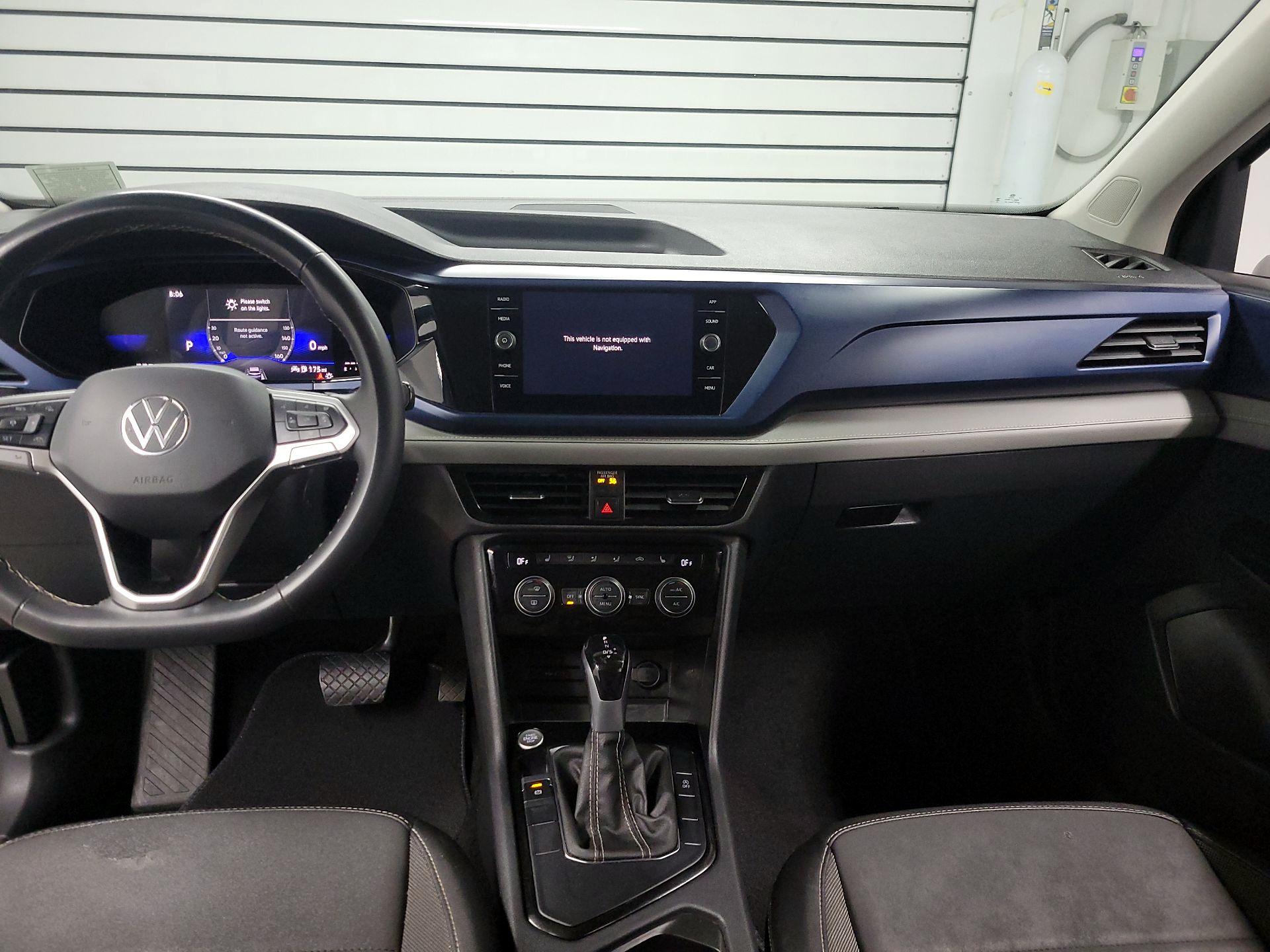 Thumbnail: 2024 Volkswagen Taos - 9