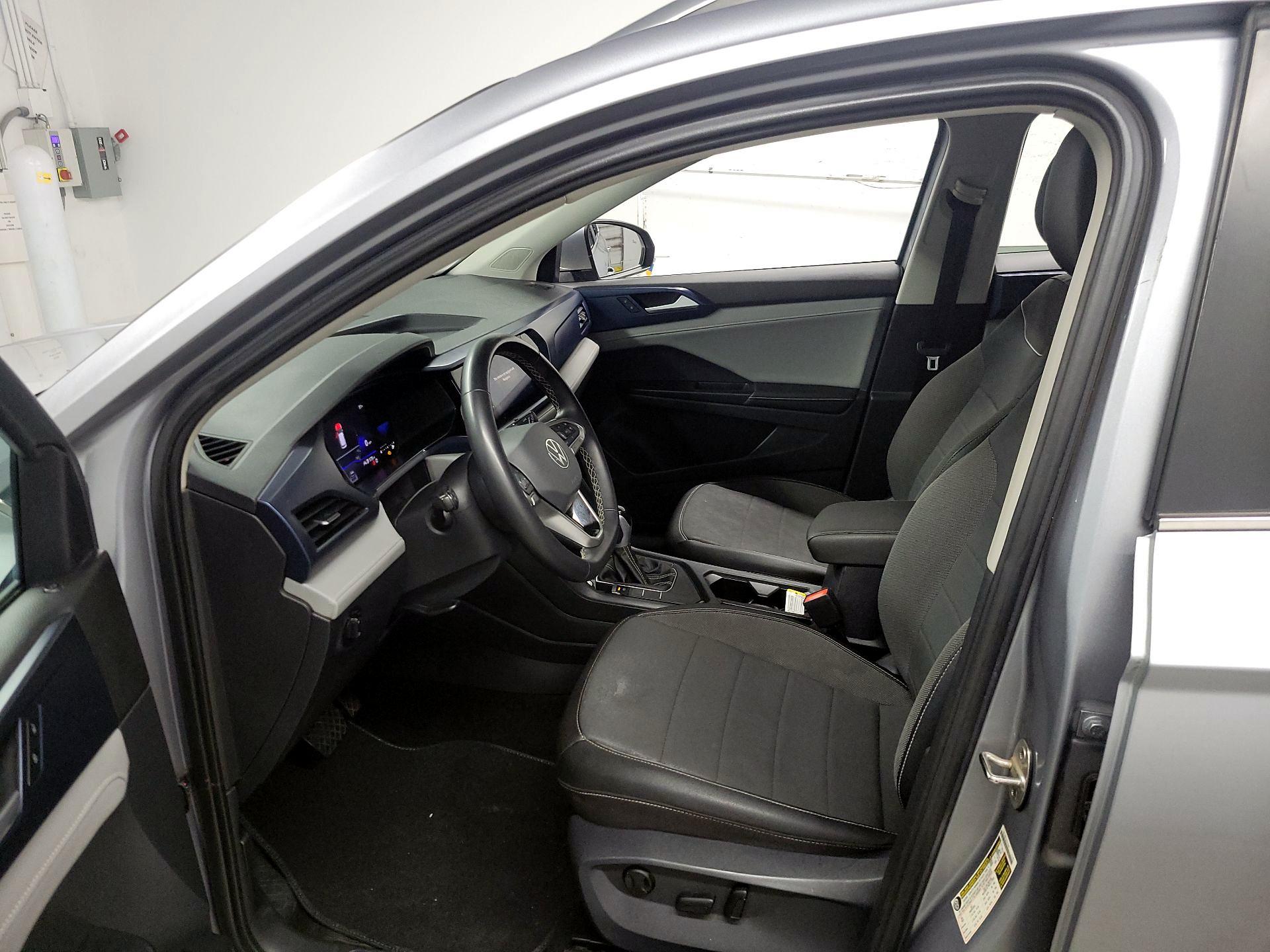 Thumbnail: 2024 Volkswagen Taos - 11