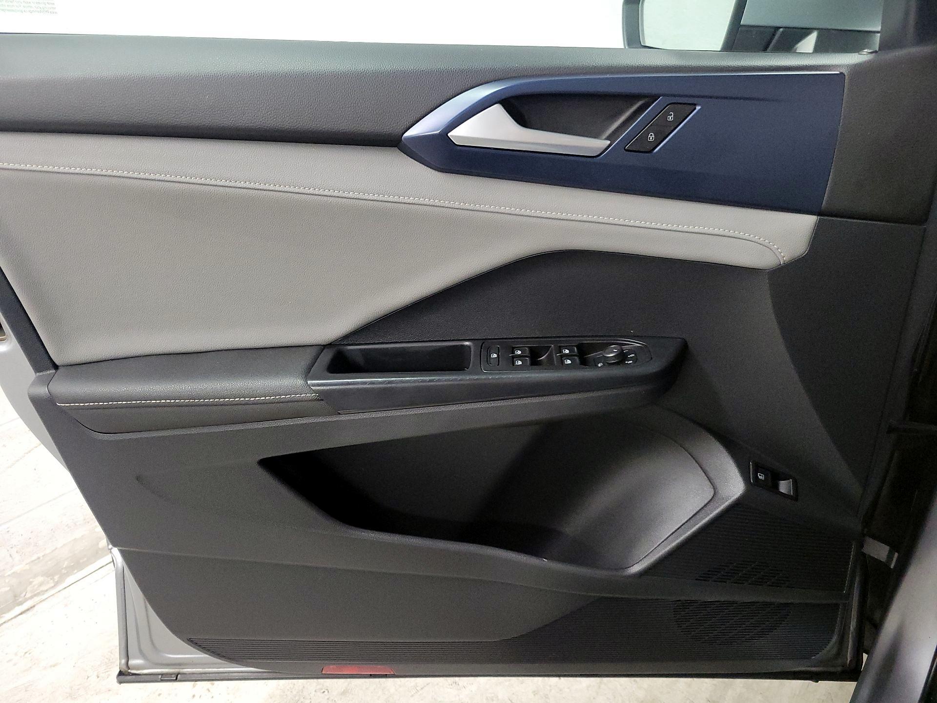 Thumbnail: 2024 Volkswagen Taos - 12