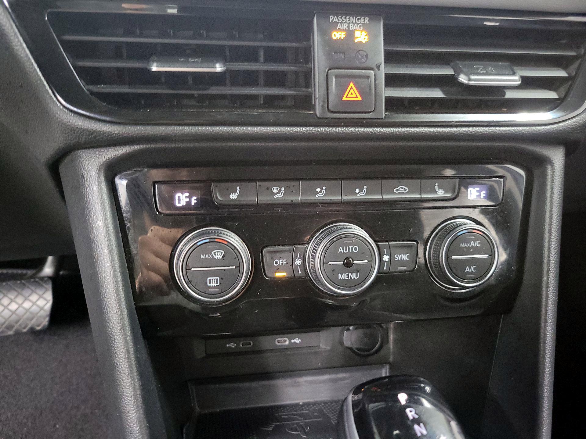 Thumbnail: 2024 Volkswagen Taos - 16