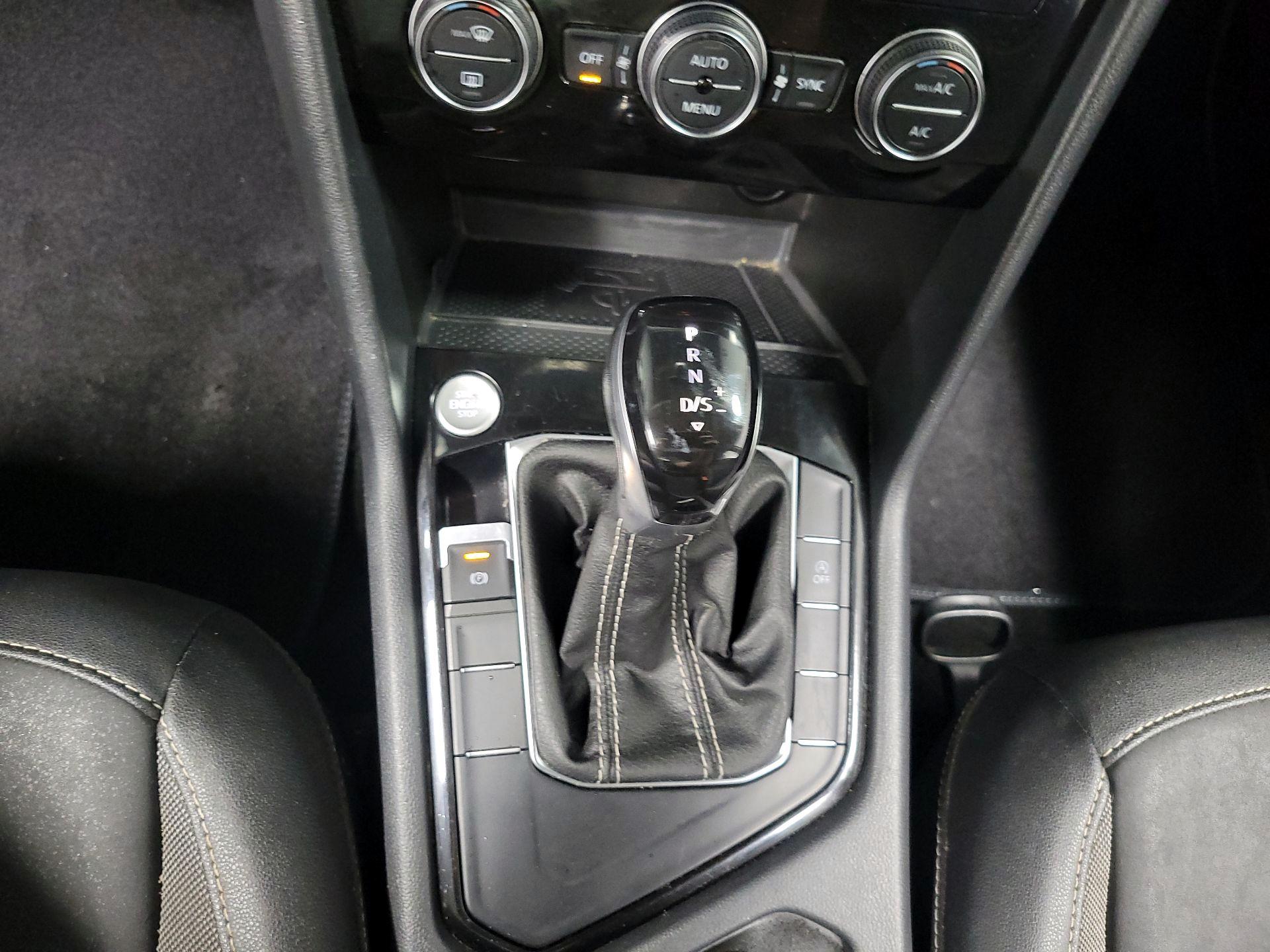 Thumbnail: 2024 Volkswagen Taos - 17