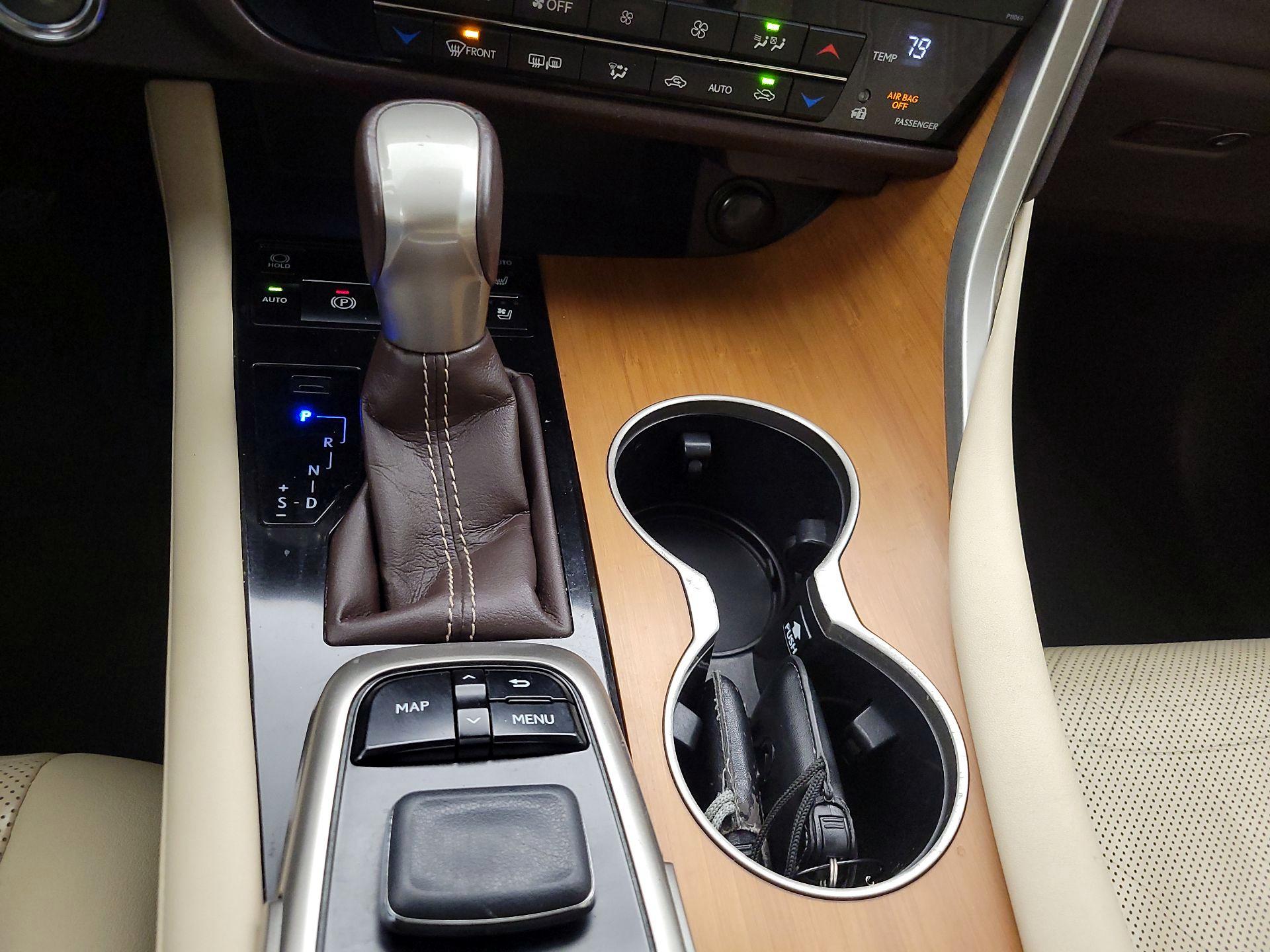 Thumbnail: 2016 Lexus RX - 18