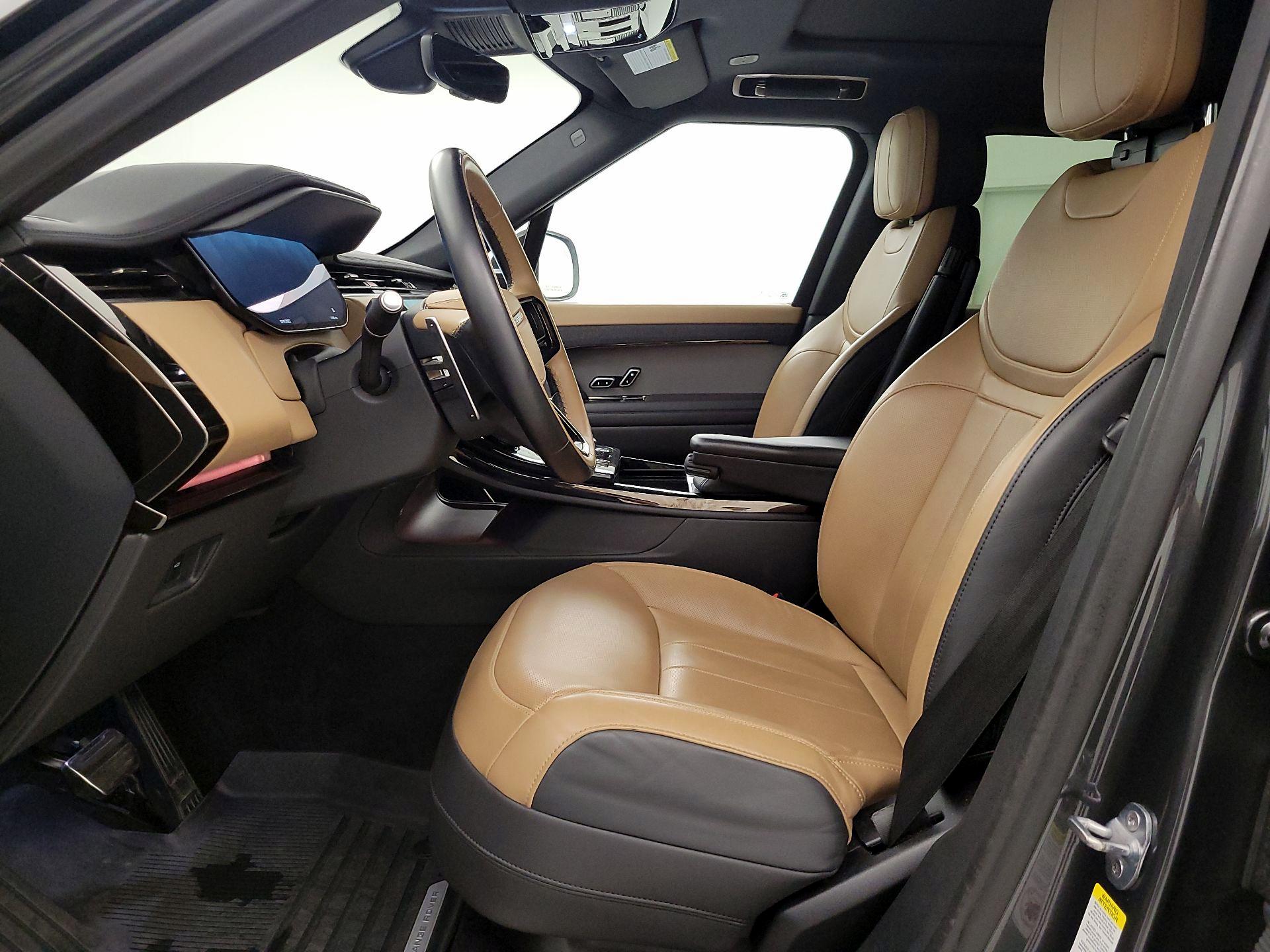 Thumbnail: 2023 Land Rover Range Rover Sport - 11