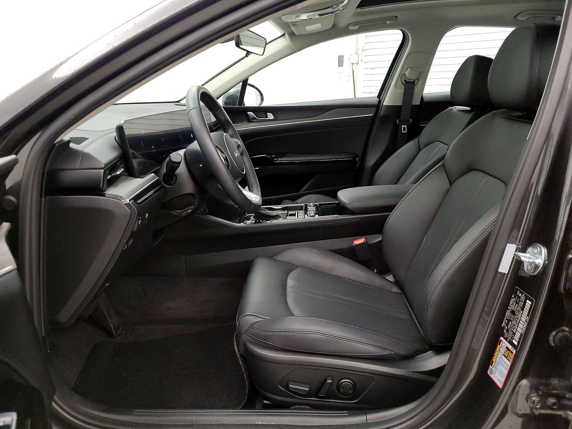 Thumbnail: 2025 Kia K5 - 11