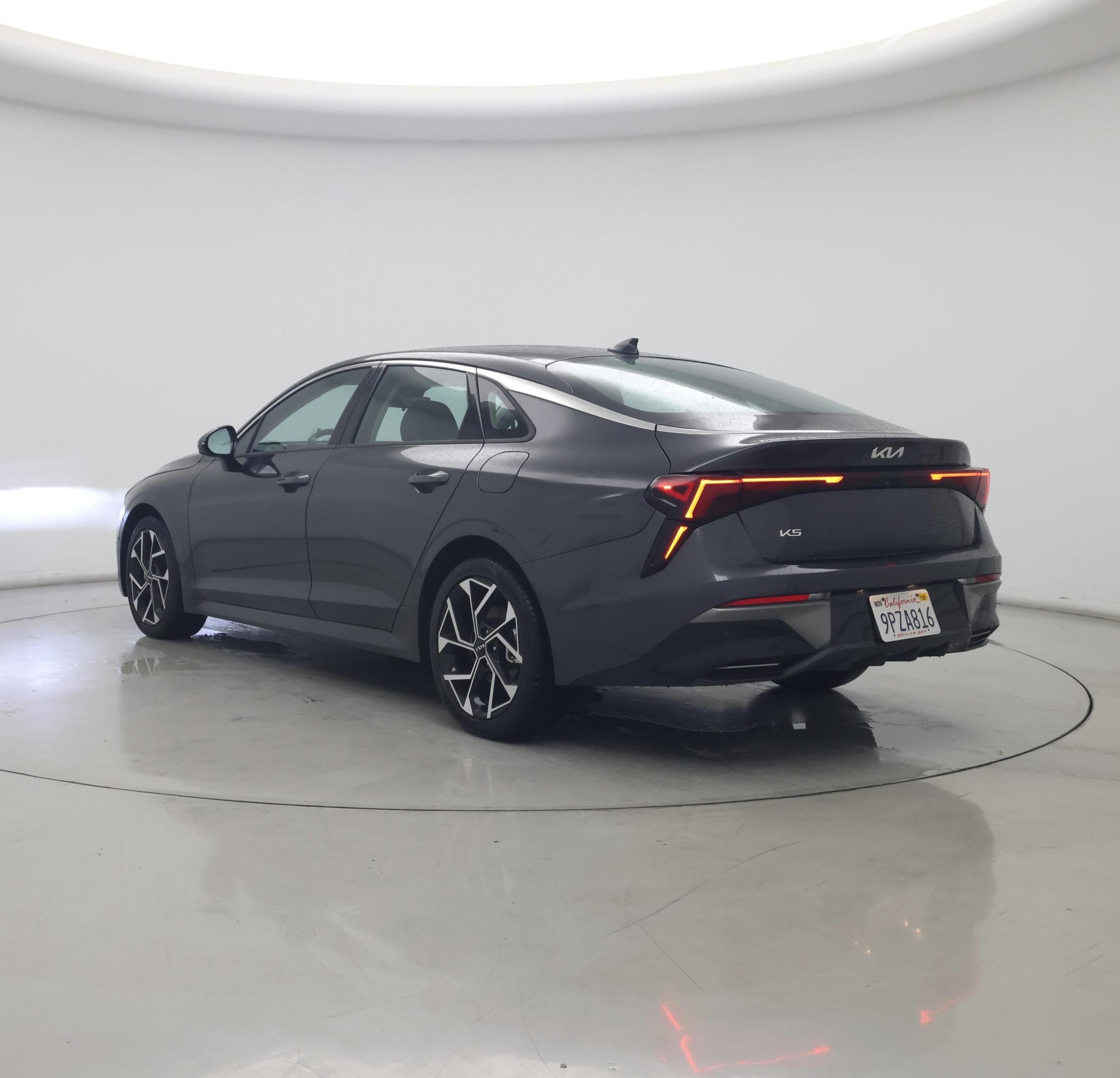 Thumbnail: 2025 Kia K5 - 2