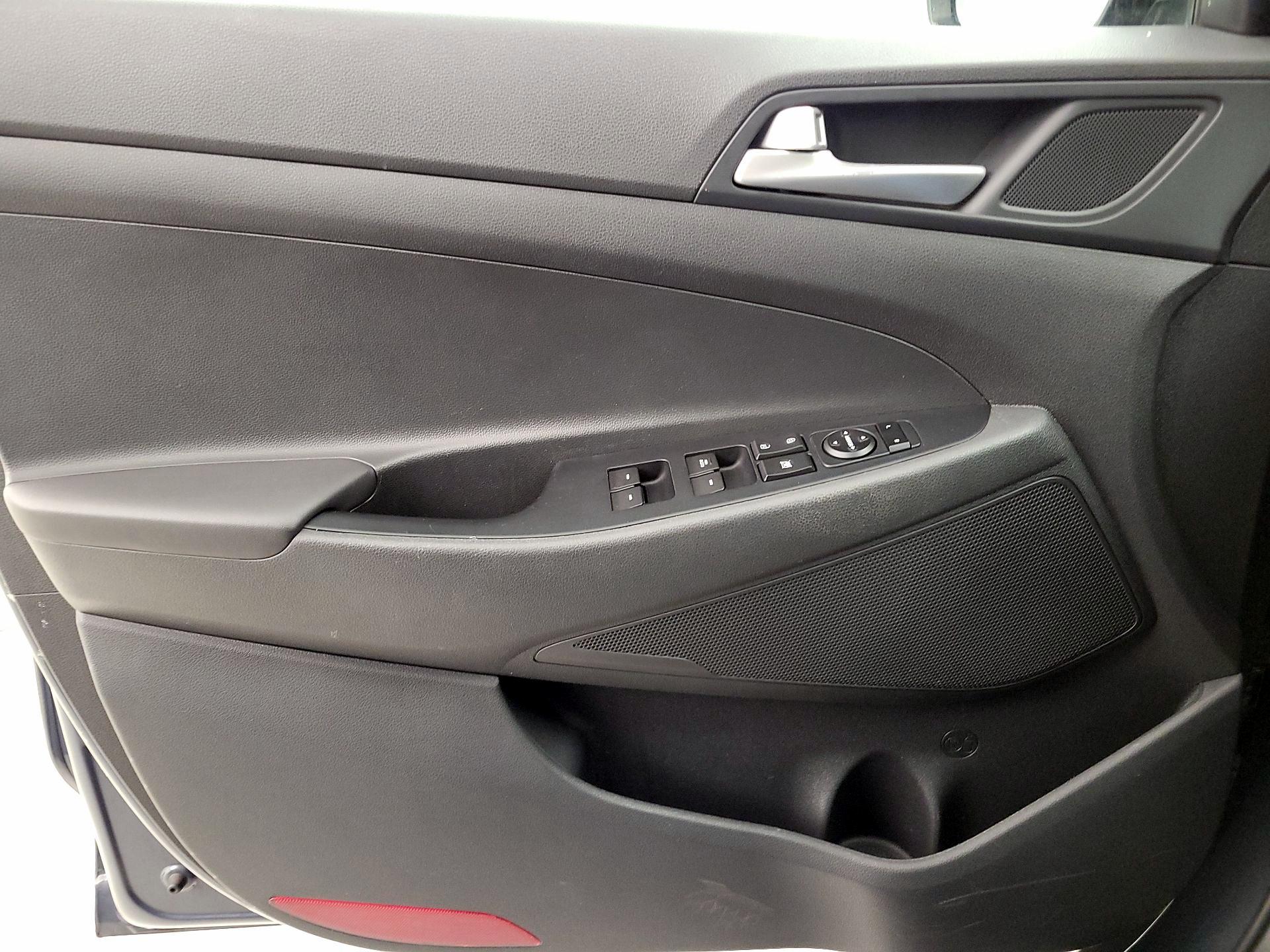 Thumbnail: 2021 Hyundai Tucson - 12