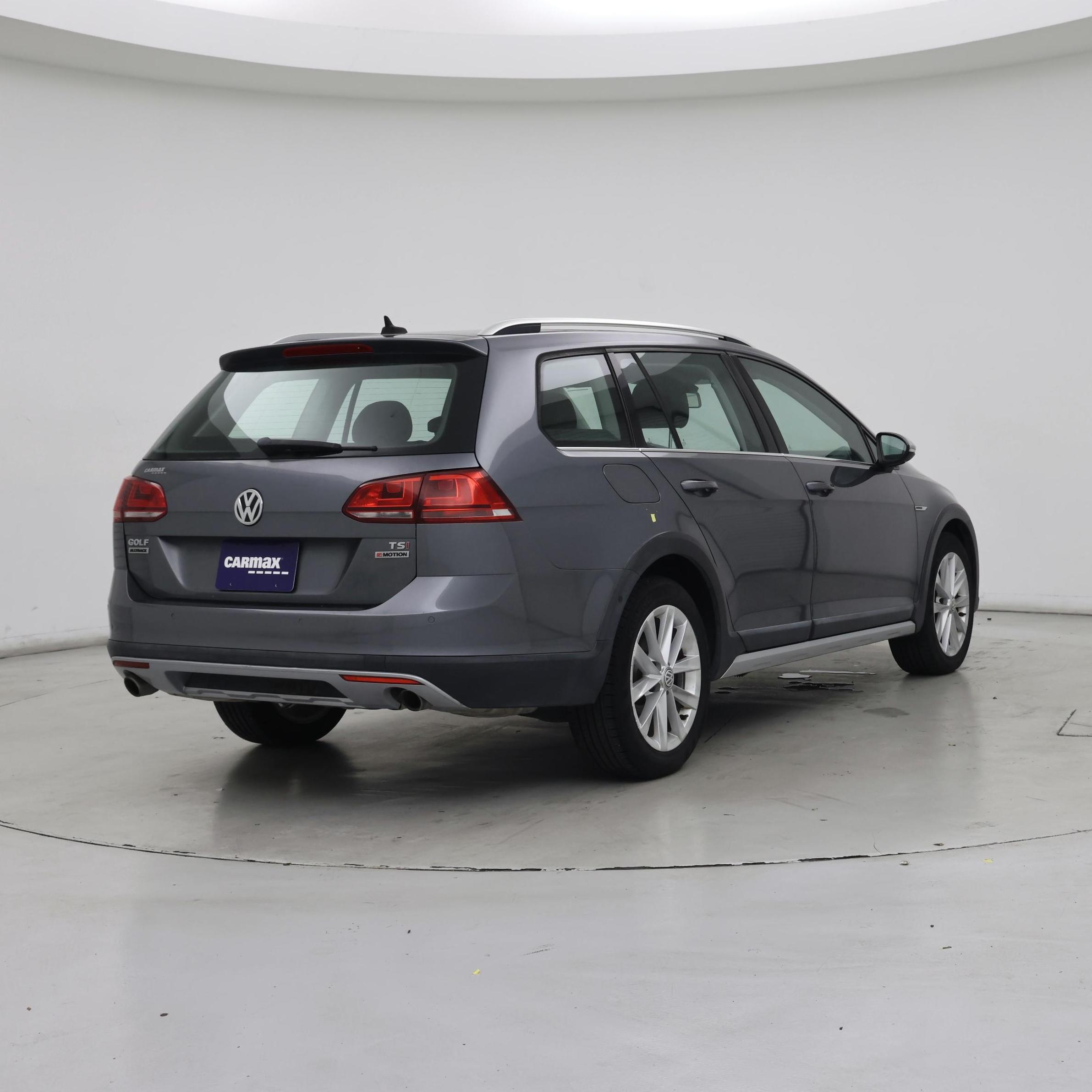 Thumbnail: 2017 Volkswagen Golf - 8