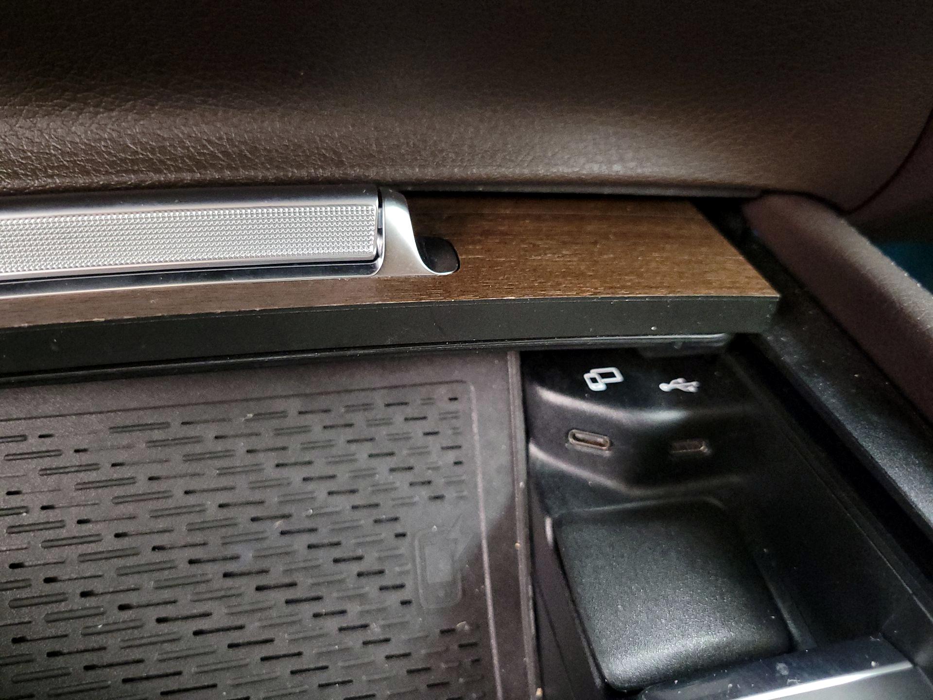 Thumbnail: 2020 Mercedes-Benz GLE - 18