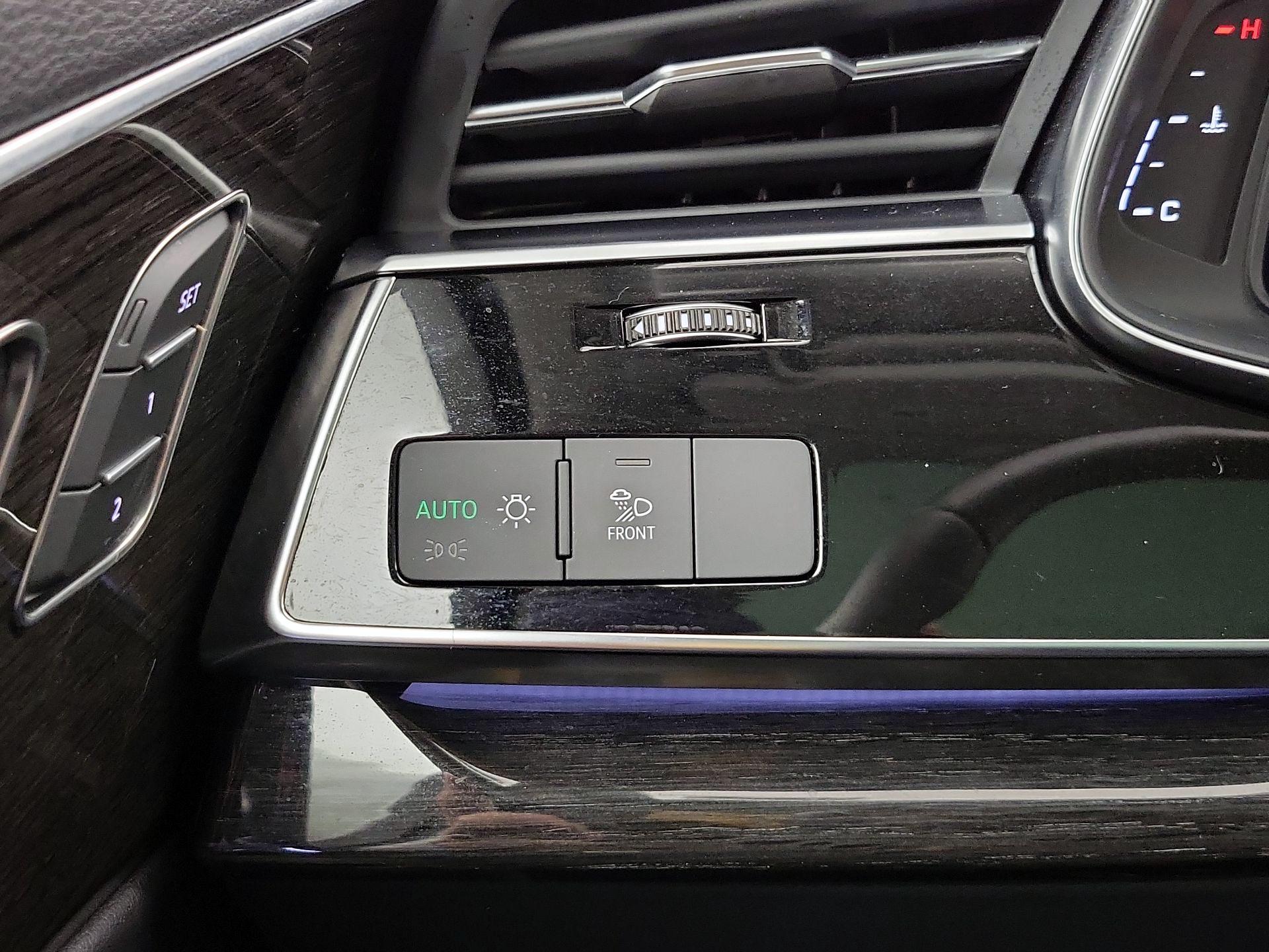 Thumbnail: 2023 Audi Q7 - 13