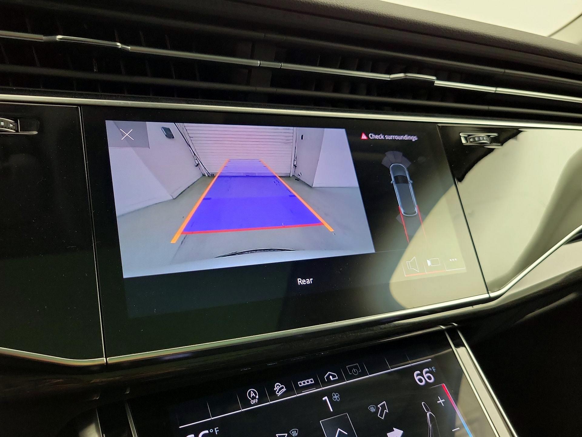 Thumbnail: 2023 Audi Q7 - 15