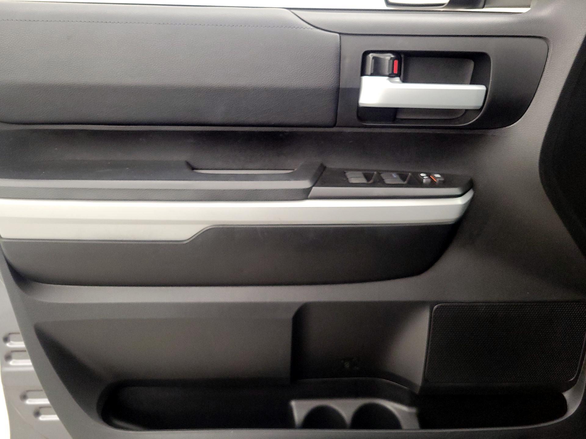 Thumbnail: 2021 Toyota Tundra - 12