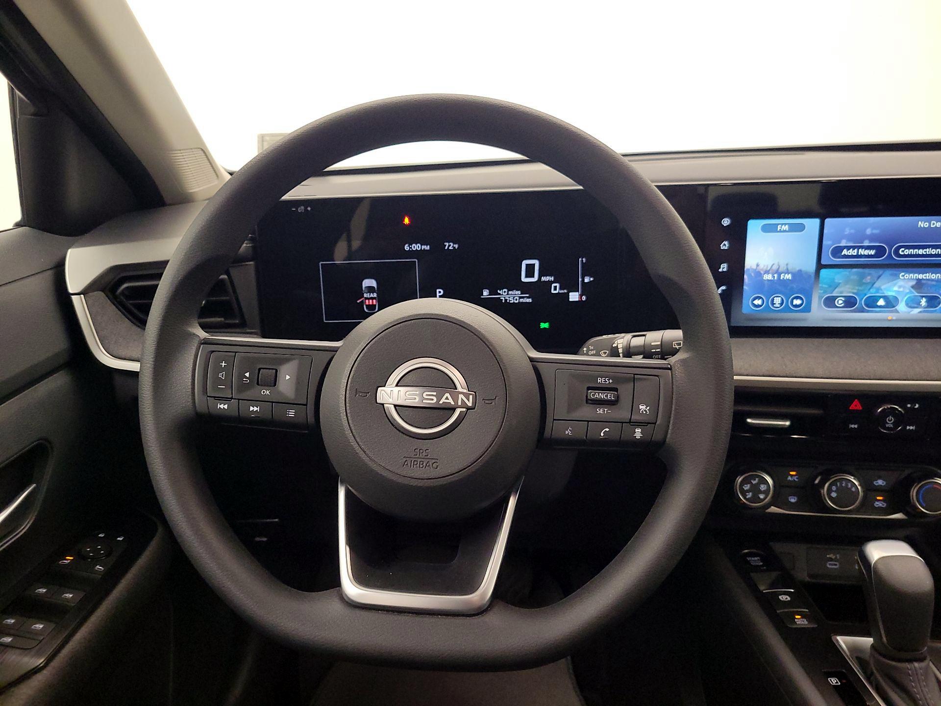 Thumbnail: 2025 Nissan Kicks - 10