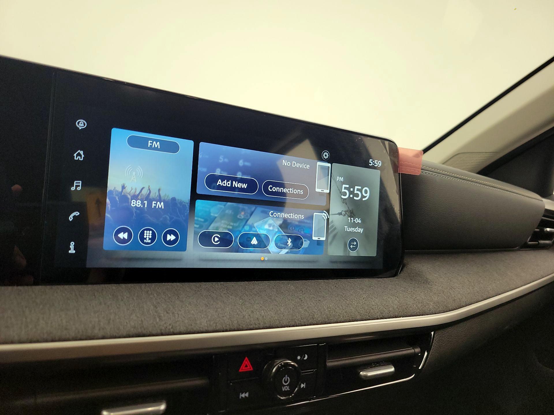 Thumbnail: 2025 Nissan Kicks - 15