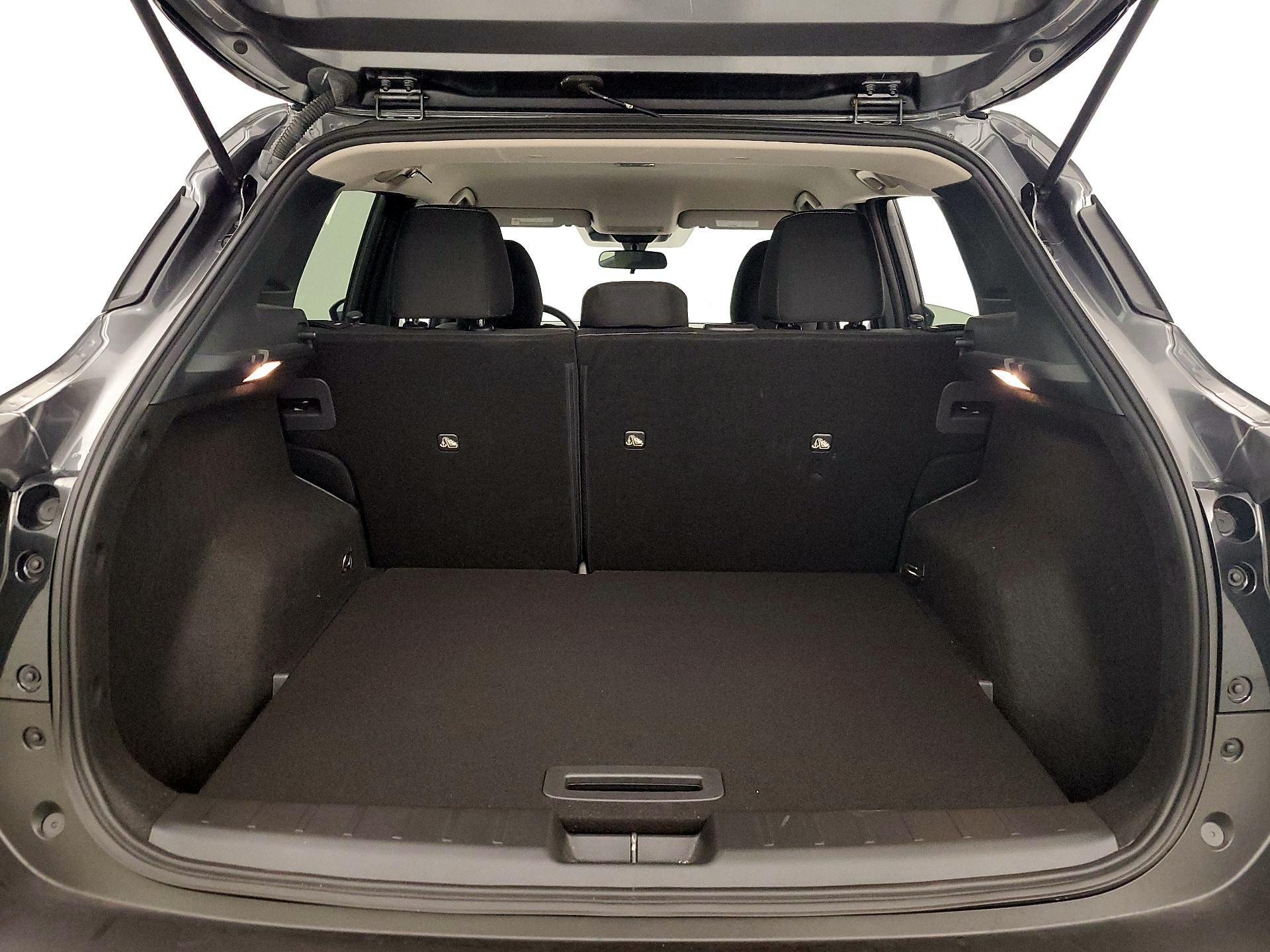 Thumbnail: 2025 Nissan Kicks - 20