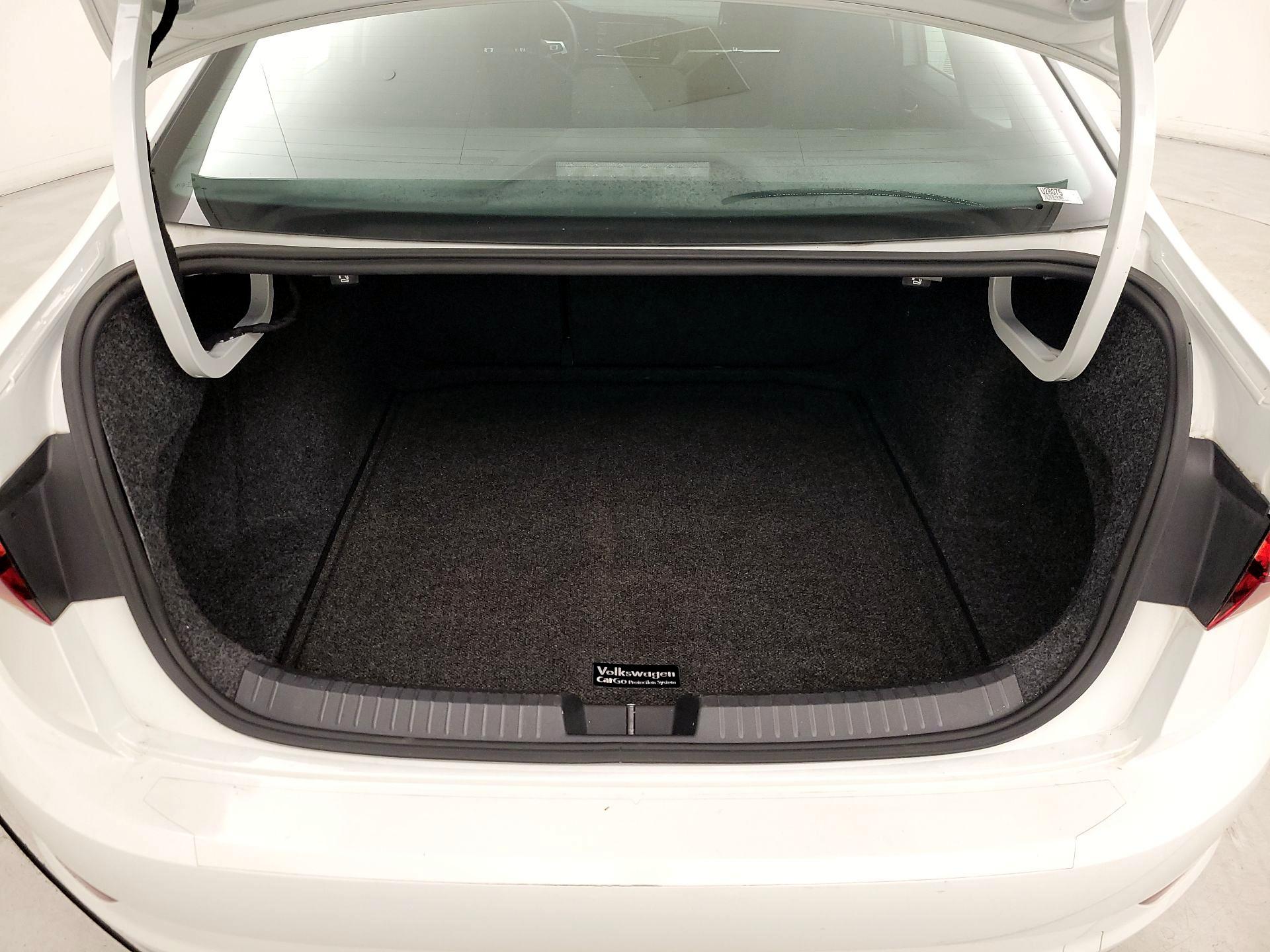 Thumbnail: 2019 Volkswagen Jetta - 20