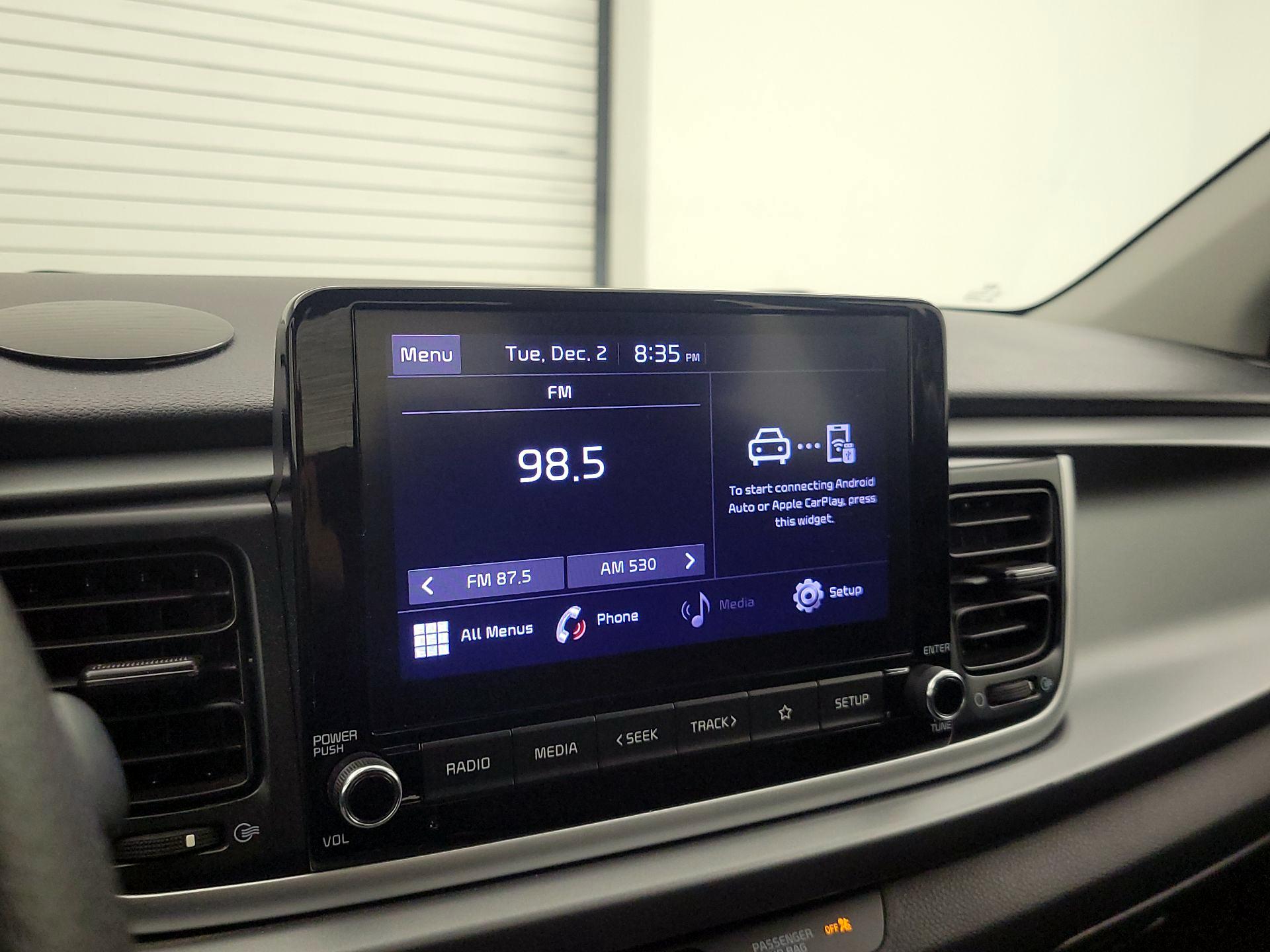 Thumbnail: 2021 Kia Rio - 14