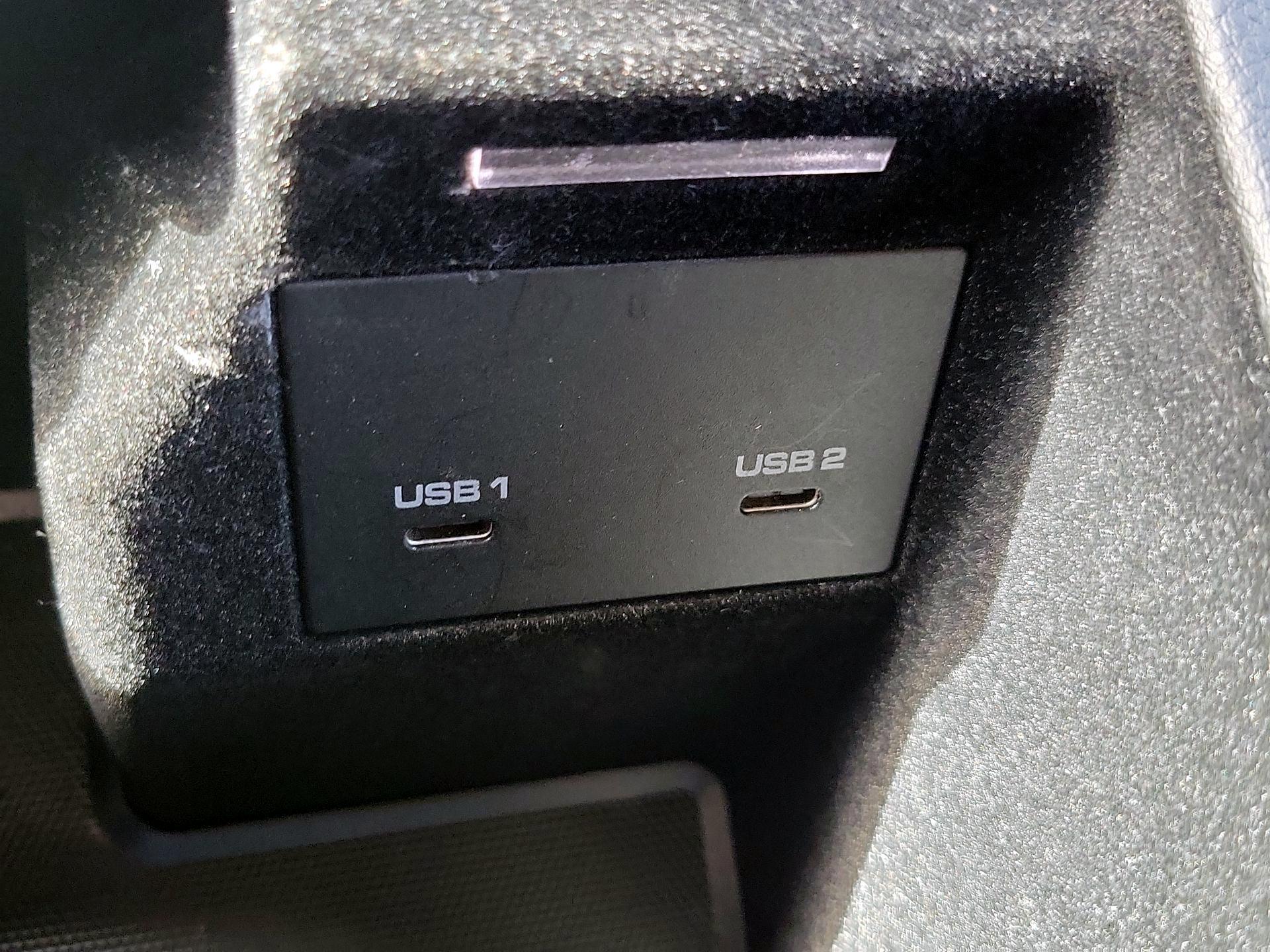 Thumbnail: 2022 Porsche Cayenne - 19