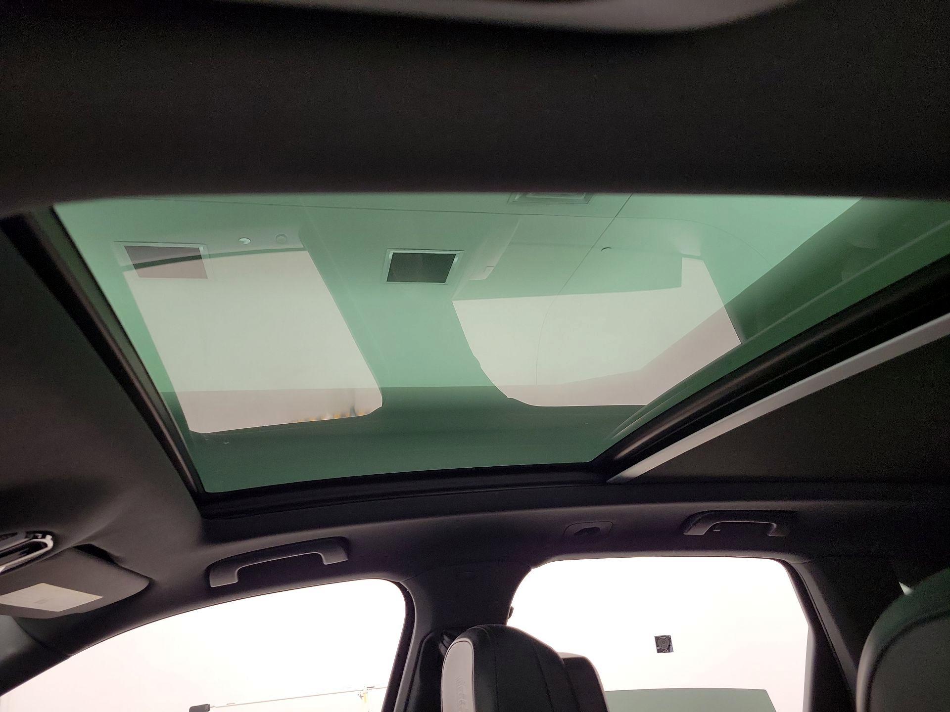 Thumbnail: 2022 Porsche Cayenne - 20